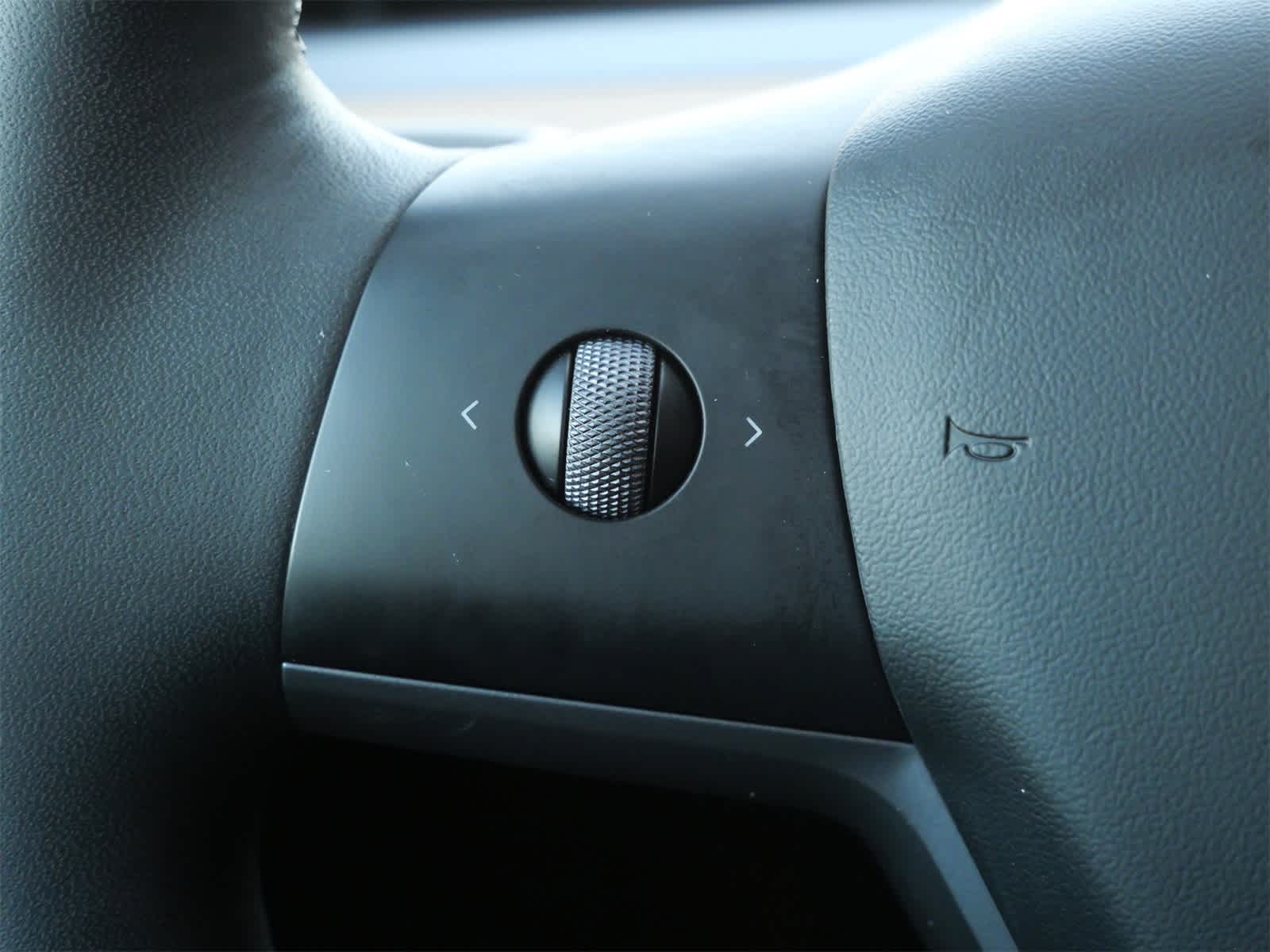 Thumbnail: 2022 Tesla Model Y - 22