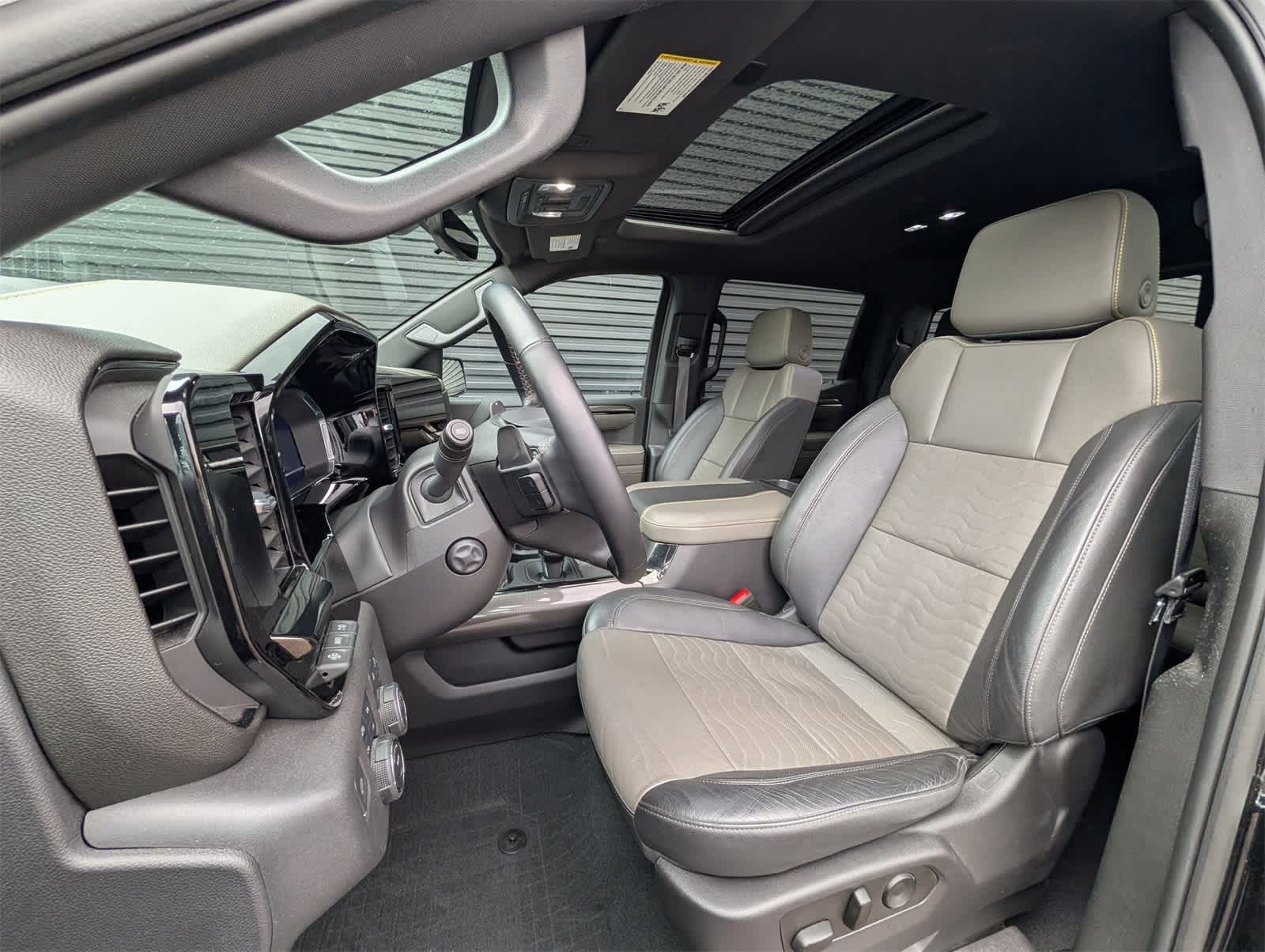 Thumbnail: 2023 Chevrolet Silverado 1500 - 5