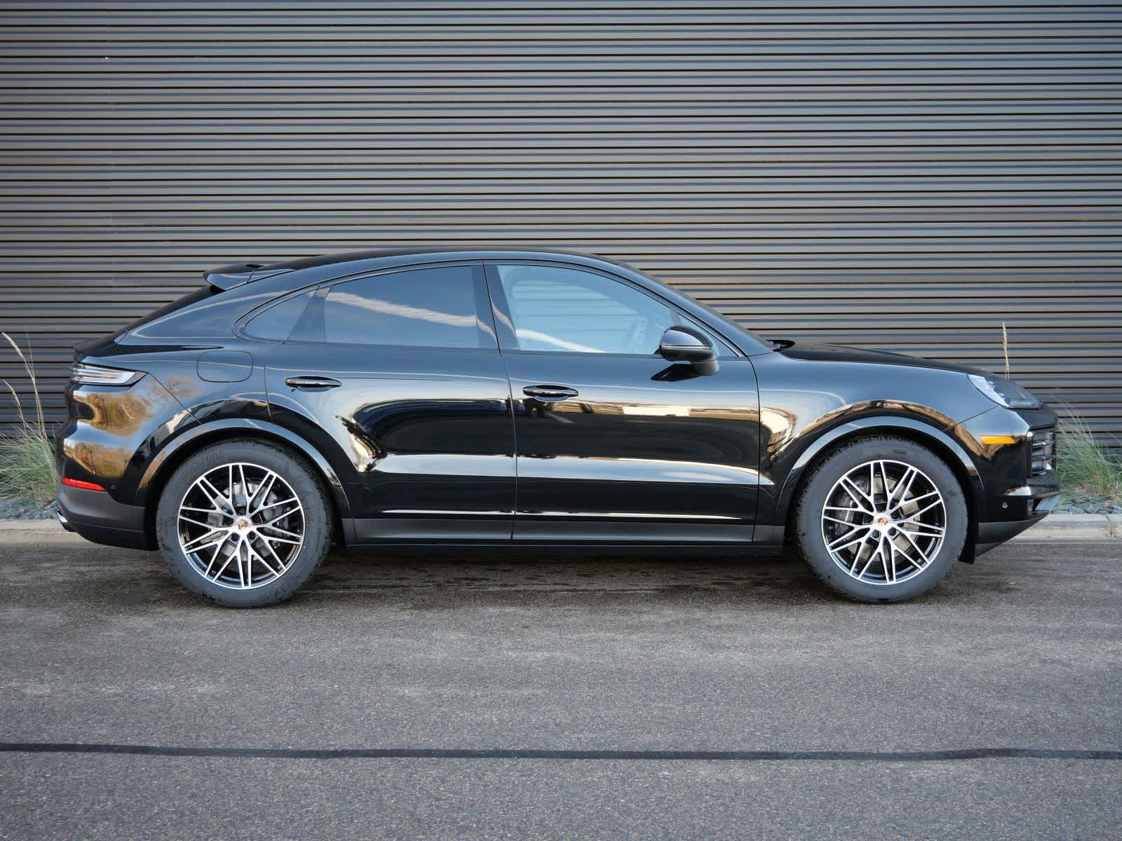 Thumbnail: 2026 Porsche Cayenne - 25