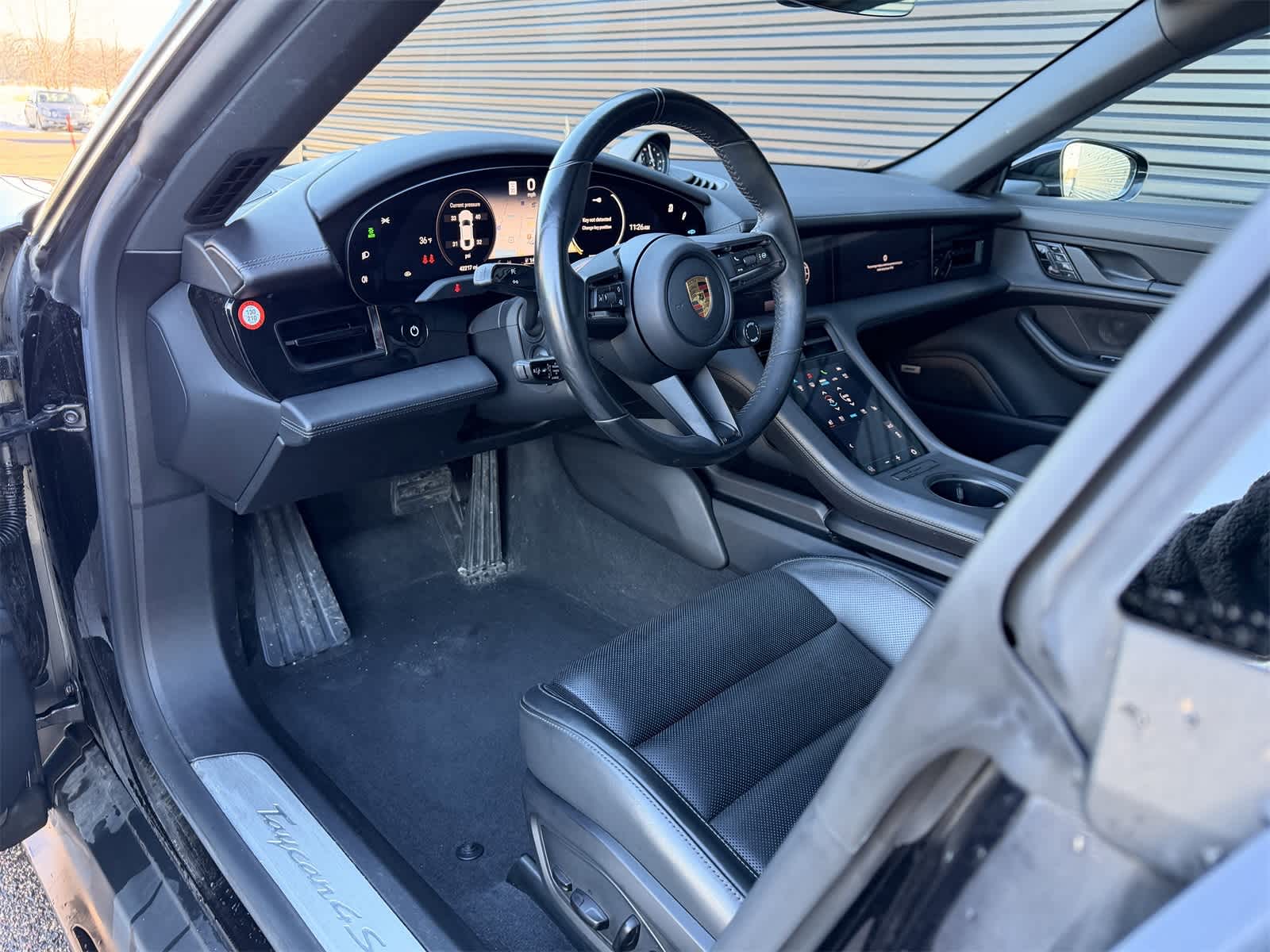 Thumbnail: 2021 Porsche Taycan - 3