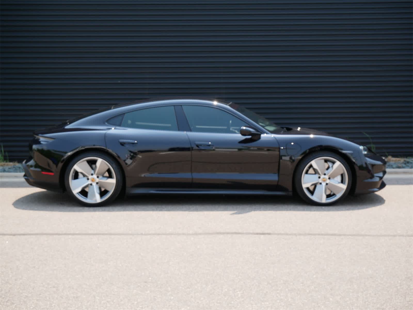 2020 Porsche Taycan Turbo 26