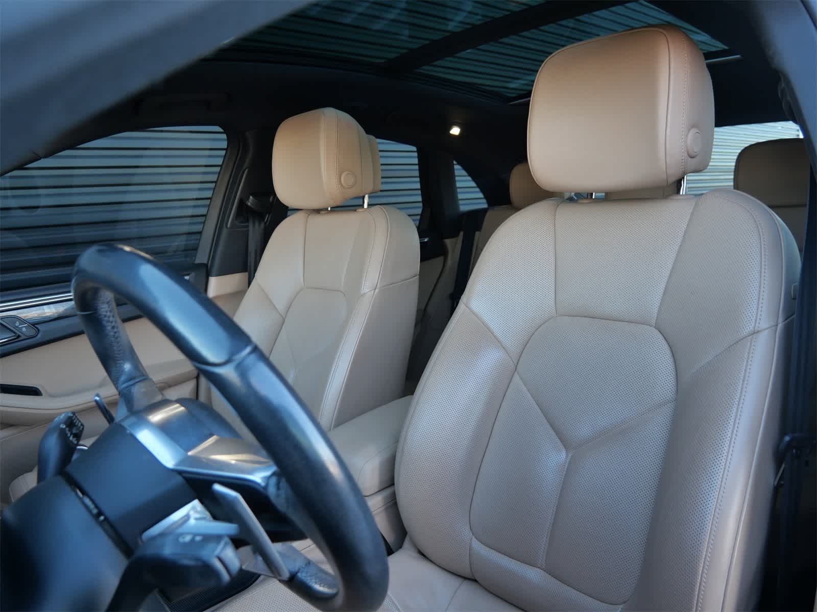 Thumbnail: 2020 Porsche Macan - 5