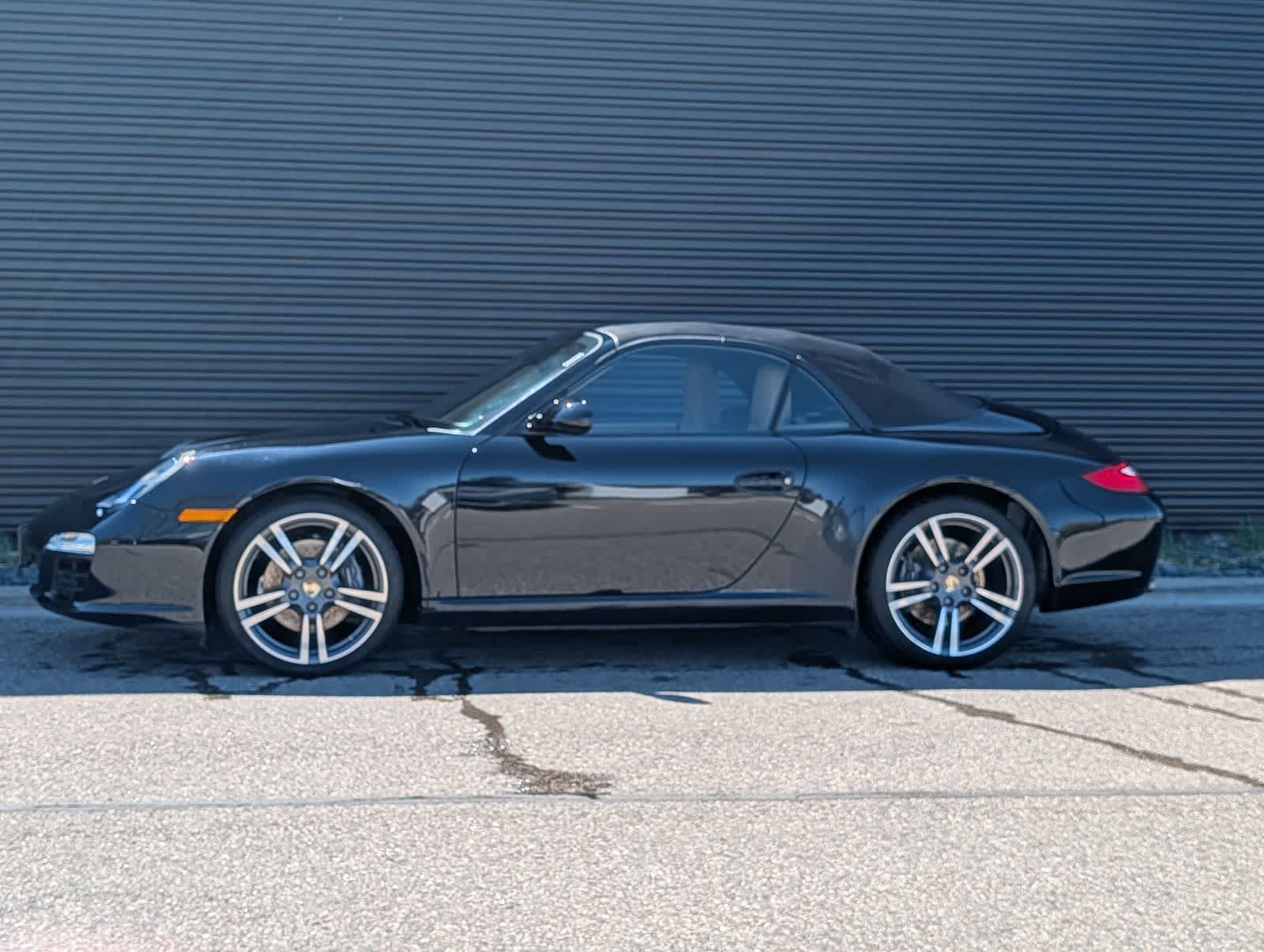 Thumbnail: 2011 Porsche 911 - 2