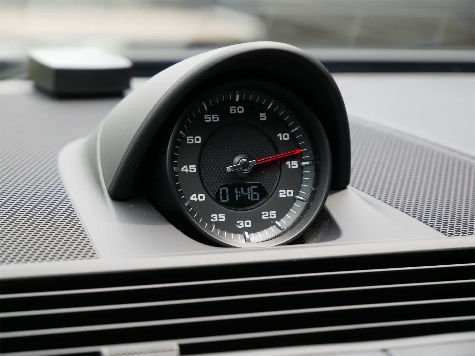 Thumbnail: 2021 Porsche Panamera - 15