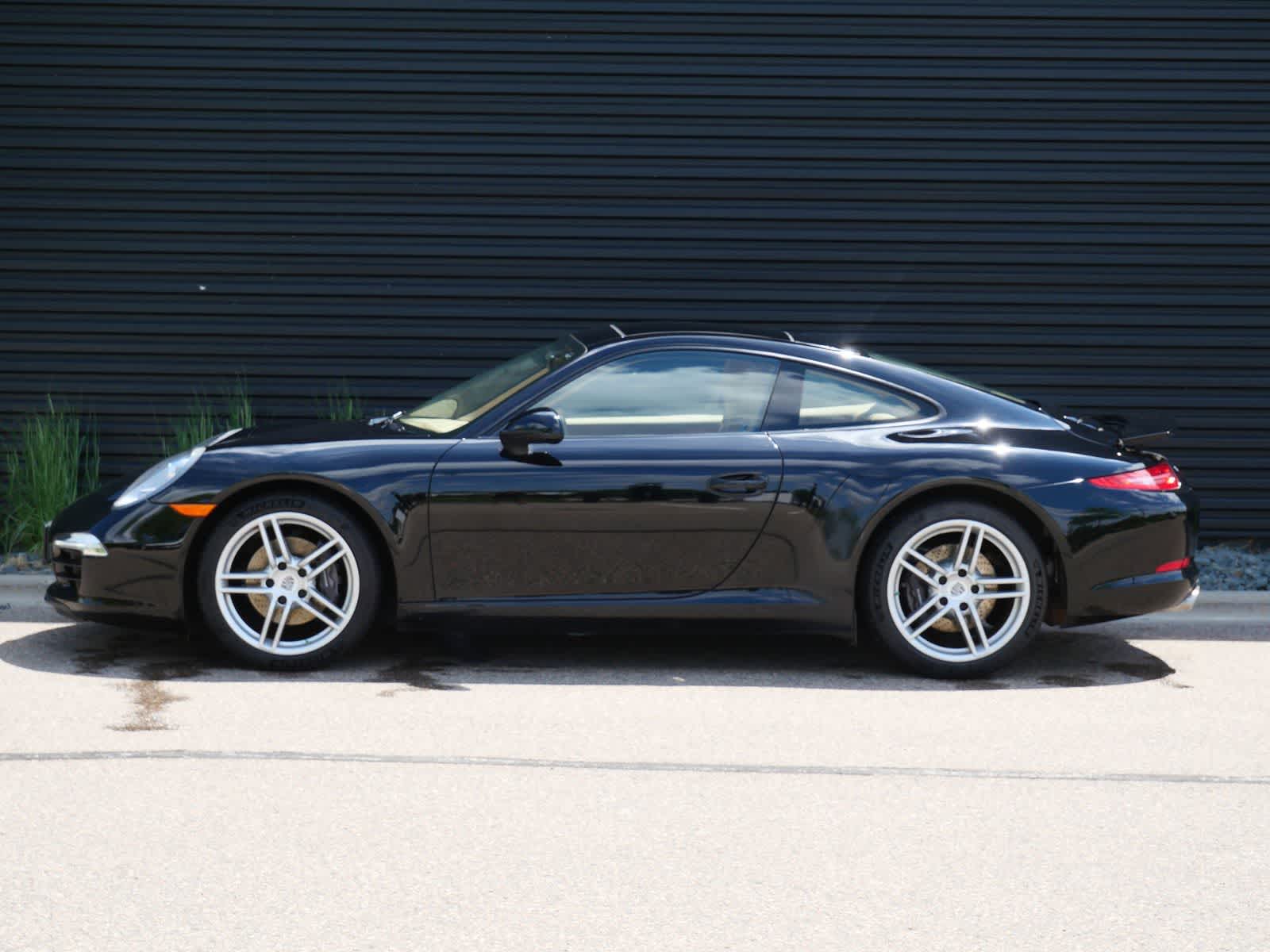 Thumbnail: 2014 Porsche 911 - 2