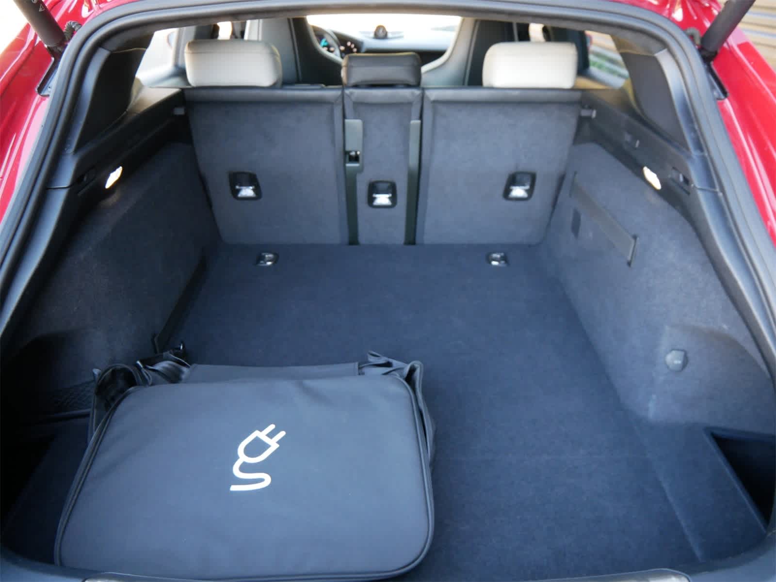 Thumbnail: 2023 Porsche Taycan - 7