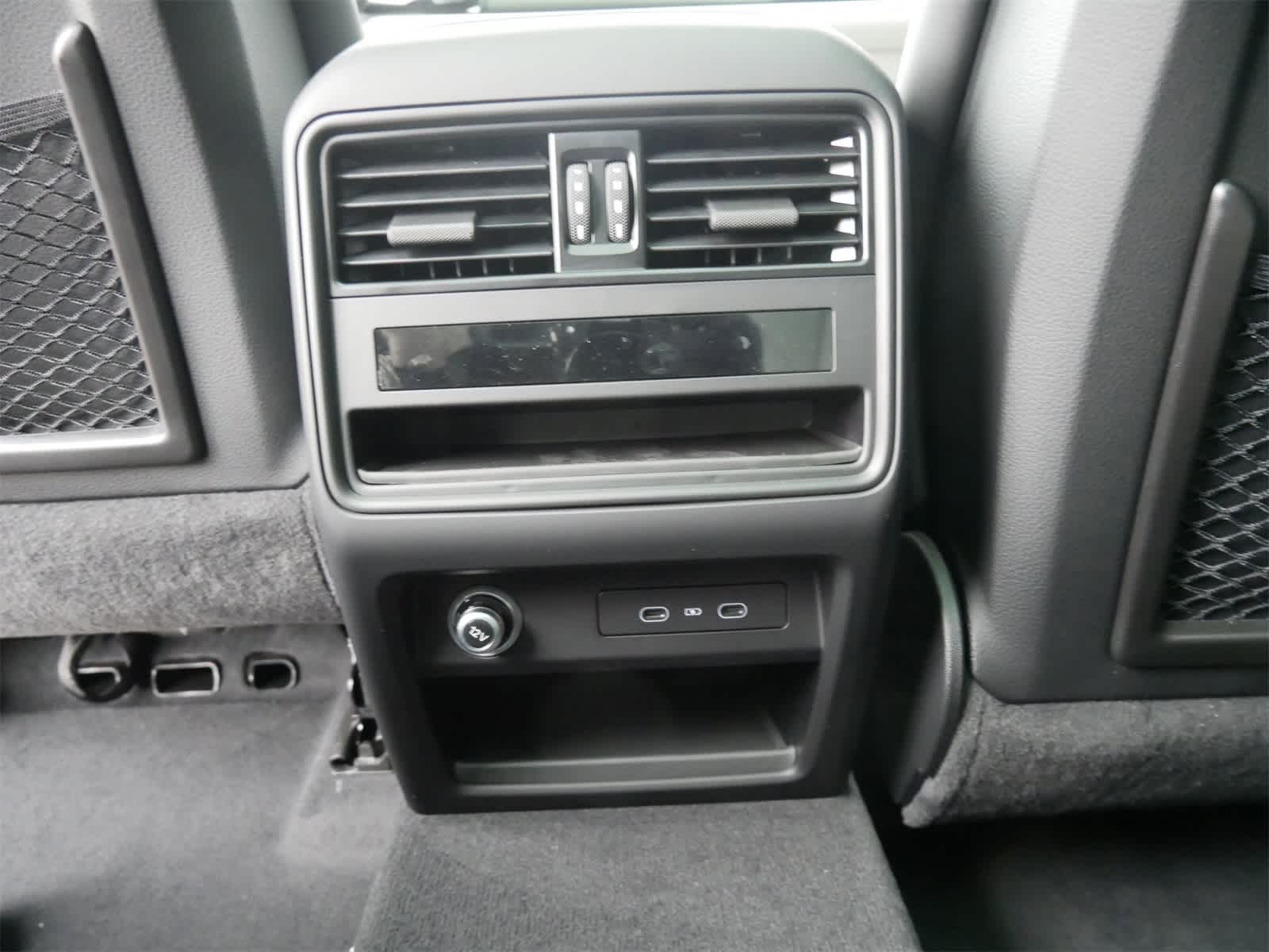 Thumbnail: 2026 Porsche Cayenne - 12