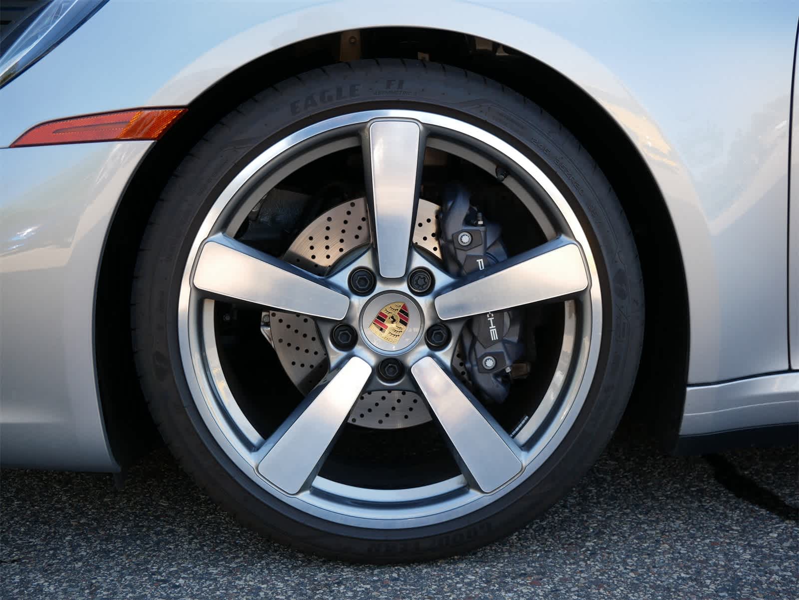 Thumbnail: 2023 Porsche 911 - 20