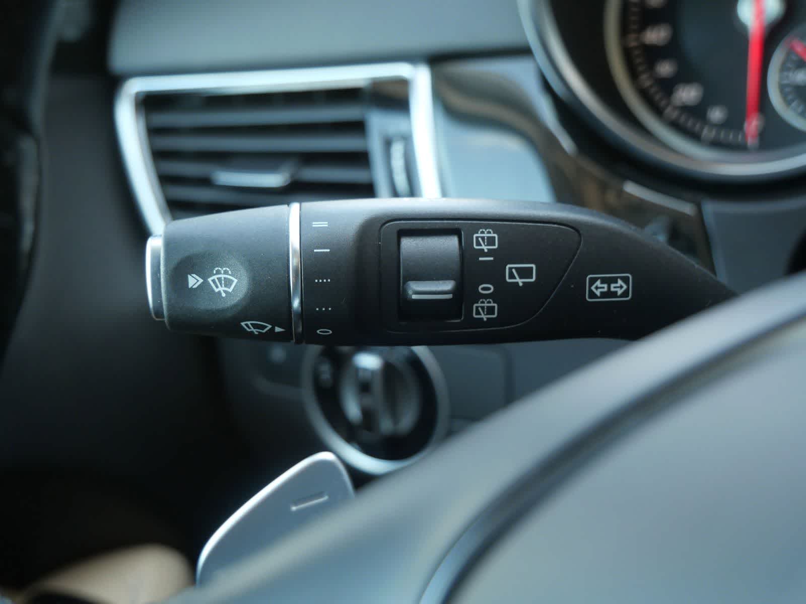 Thumbnail: 2019 Mercedes-Benz GLS - 23