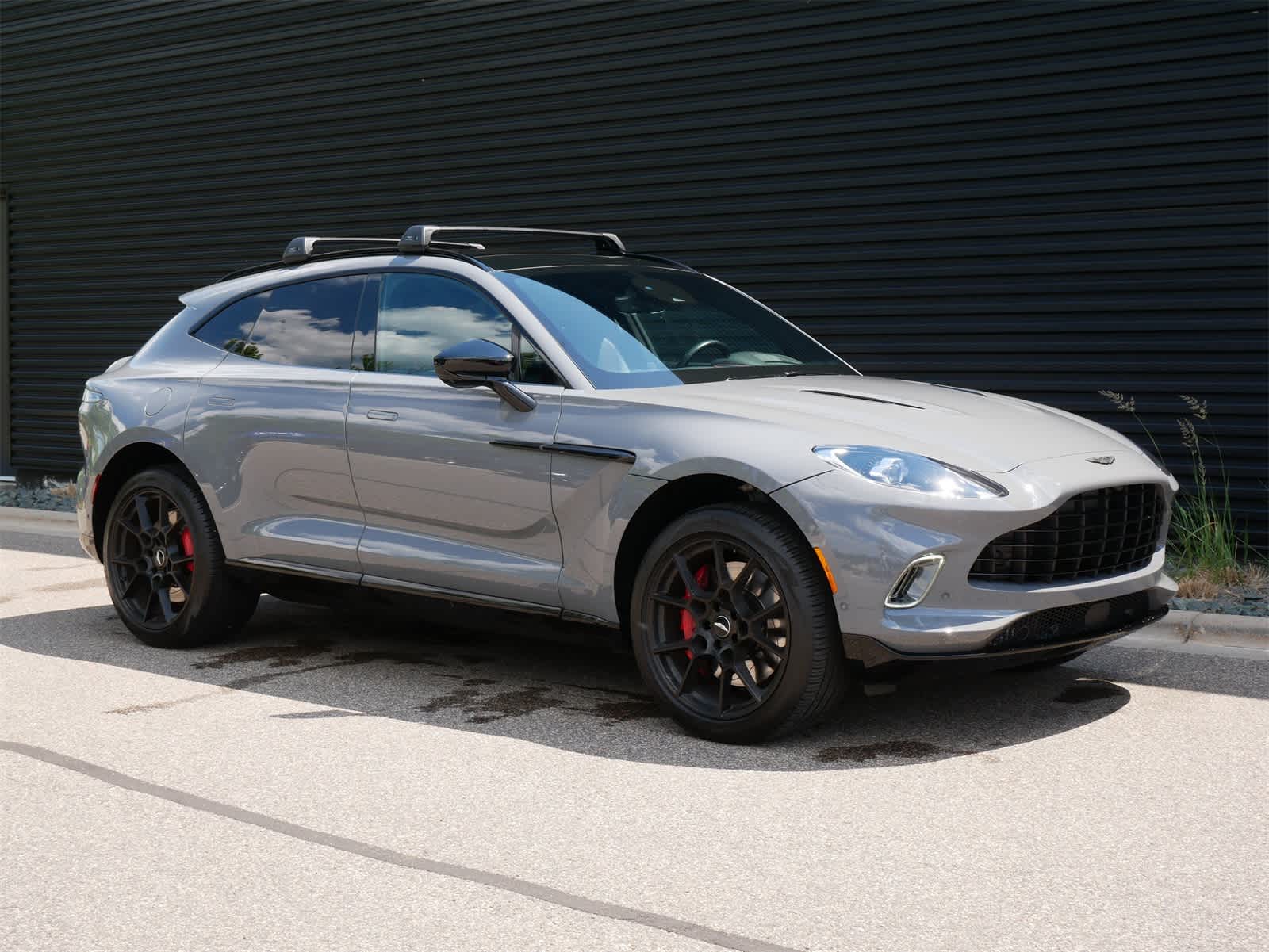 Thumbnail: 2021 Aston Martin DBX - 26