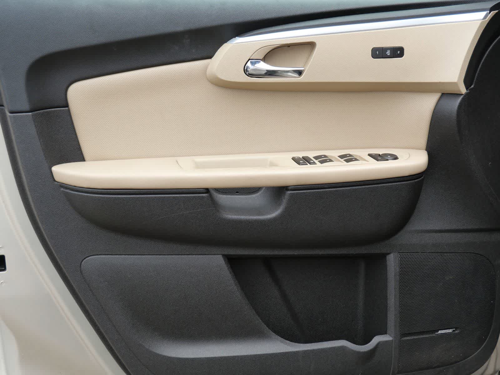 Thumbnail: 2011 Chevrolet Traverse - 9