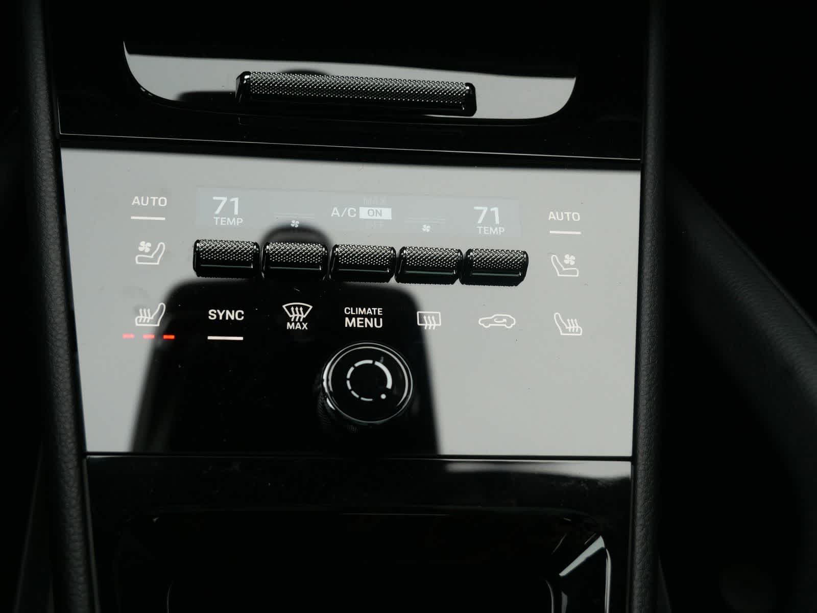 Thumbnail: 2026 Porsche Cayenne - 17