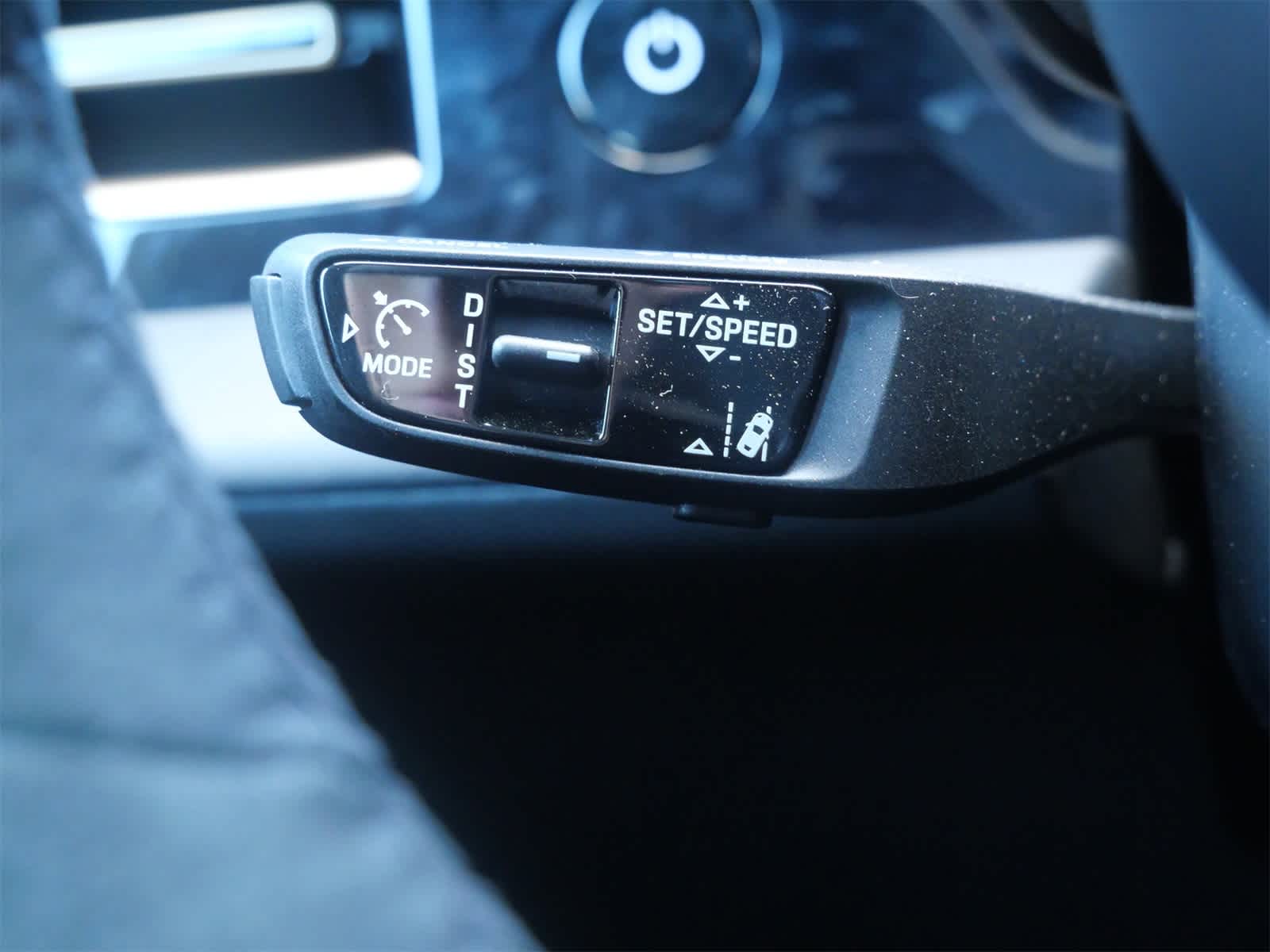 Thumbnail: 2025 Porsche Taycan - 27