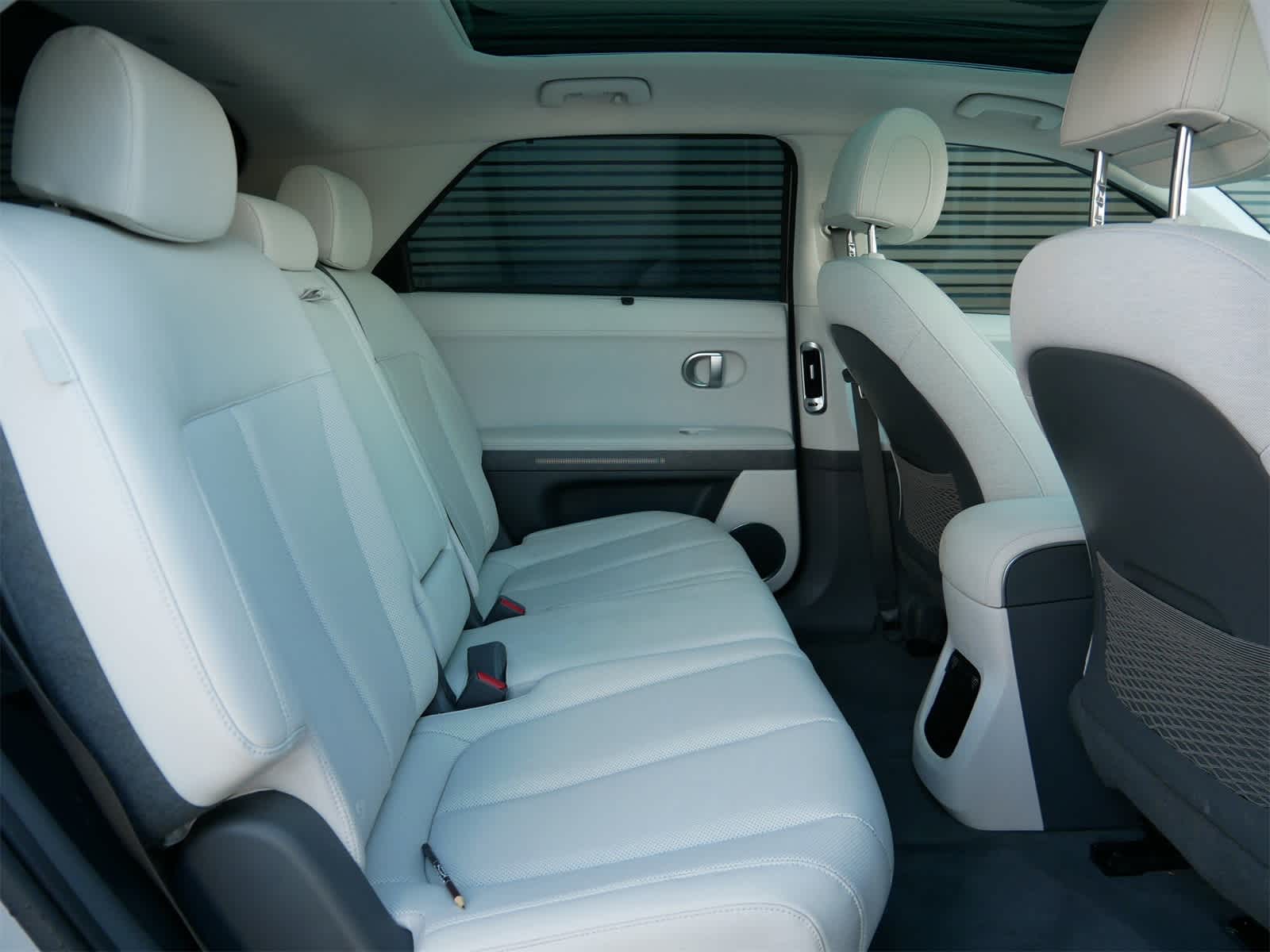 Thumbnail: 2024 Hyundai Ioniq 5 - 27