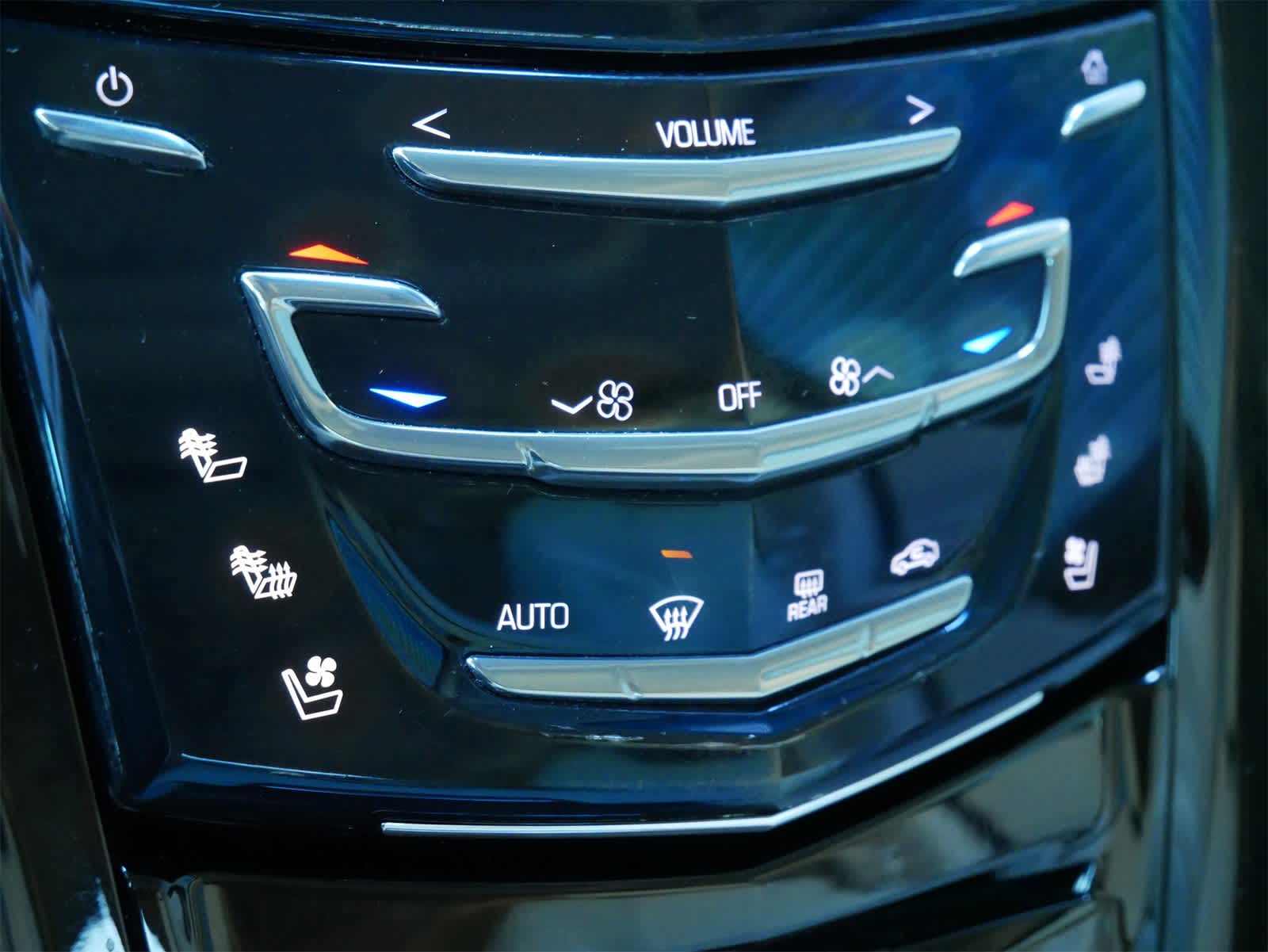 Thumbnail: 2016 Cadillac Escalade - 18