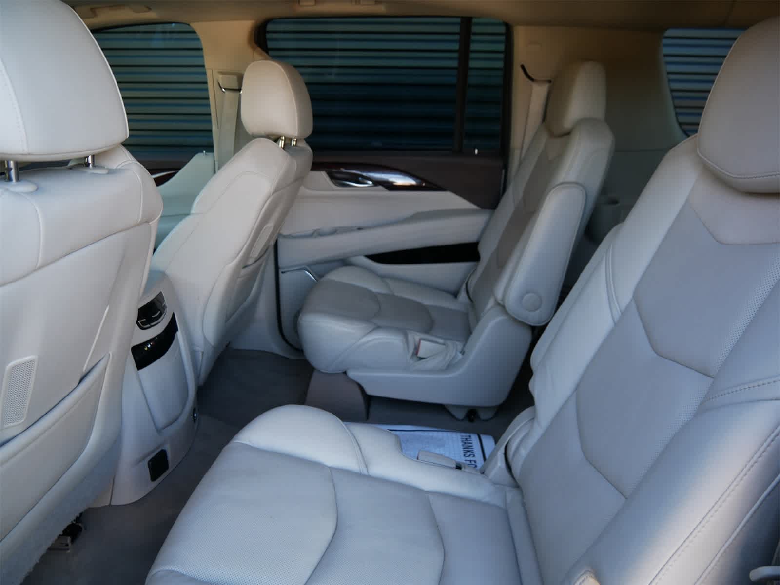 Thumbnail: 2016 Cadillac Escalade - 6