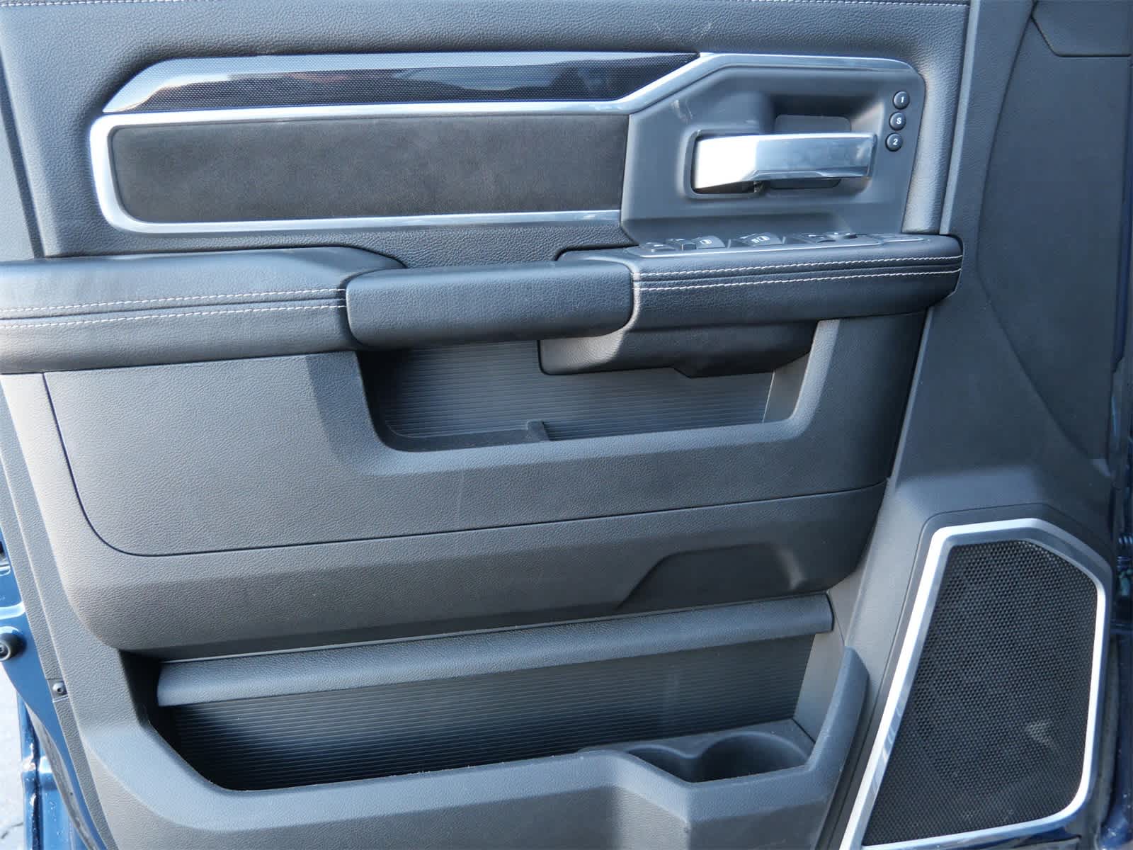 Thumbnail: 2023 RAM 2500 - 9