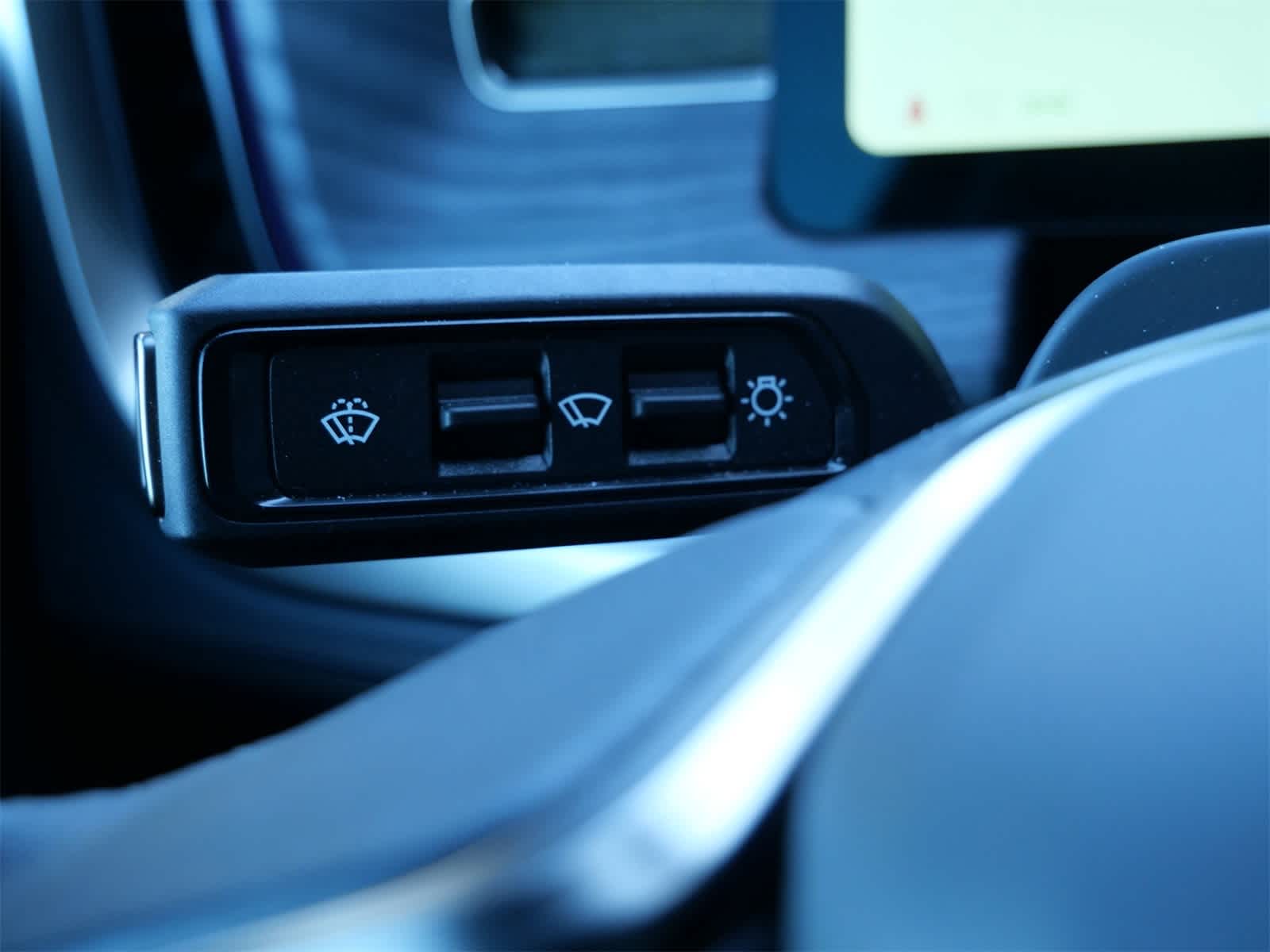 Thumbnail: 2022 Rivian R1T - 21