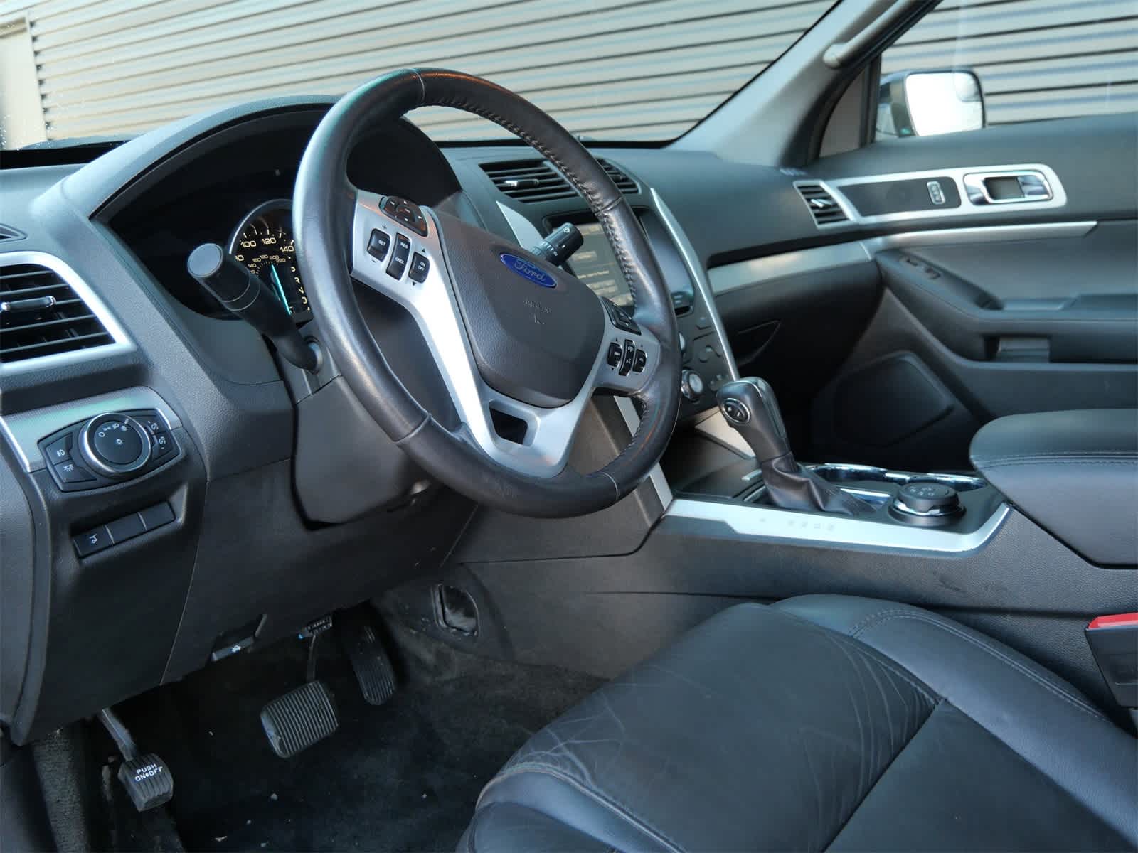 Thumbnail: 2015 Ford Explorer - 4