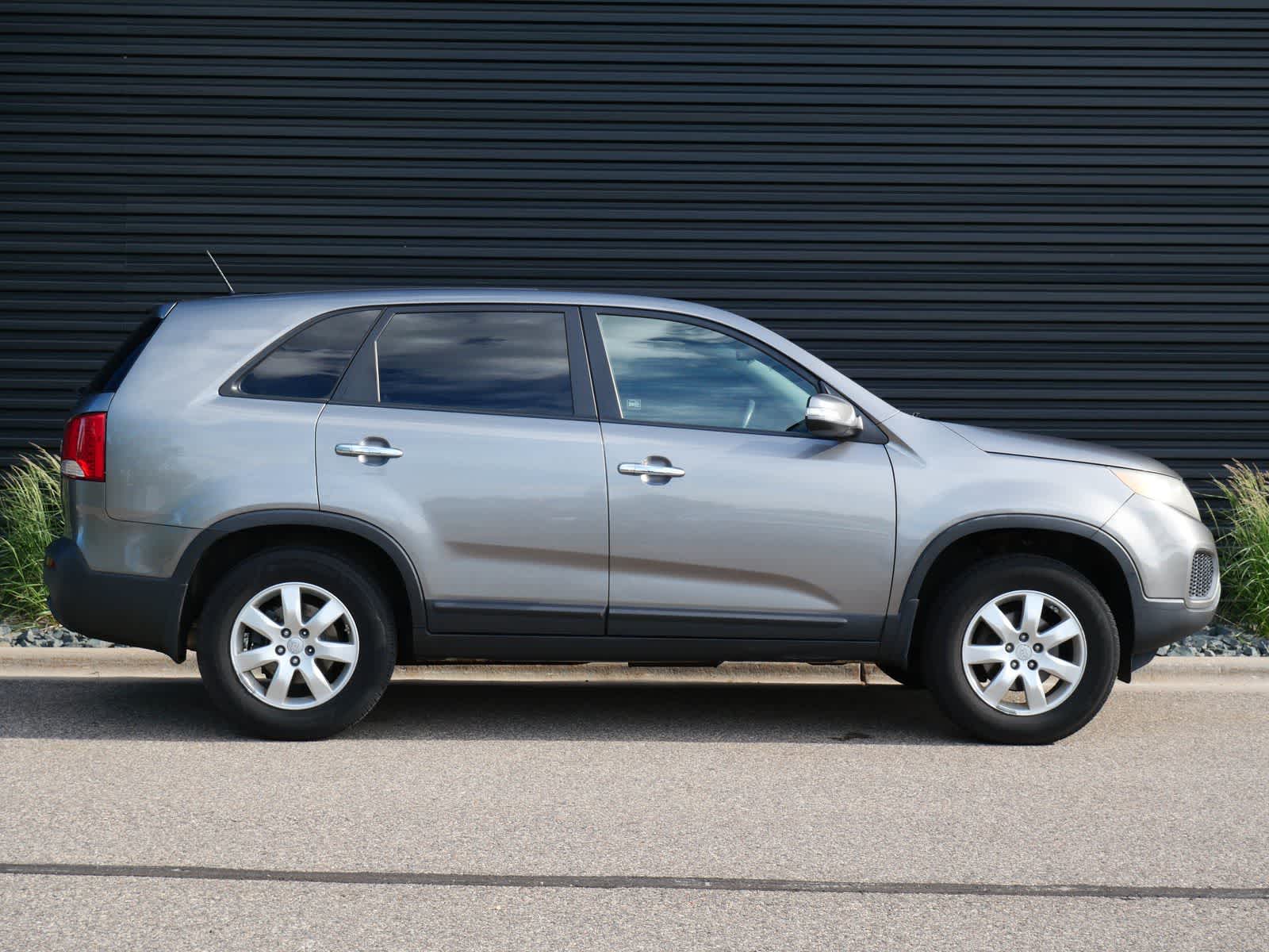Thumbnail: 2012 Kia Sorento - 26