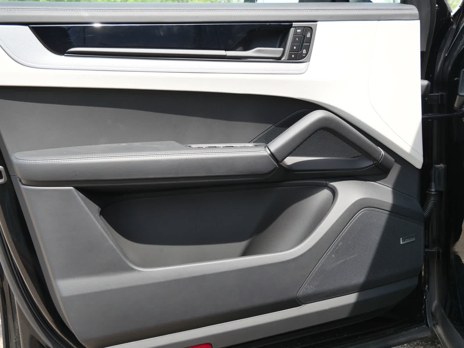 Thumbnail: 2026 Porsche Cayenne - 9