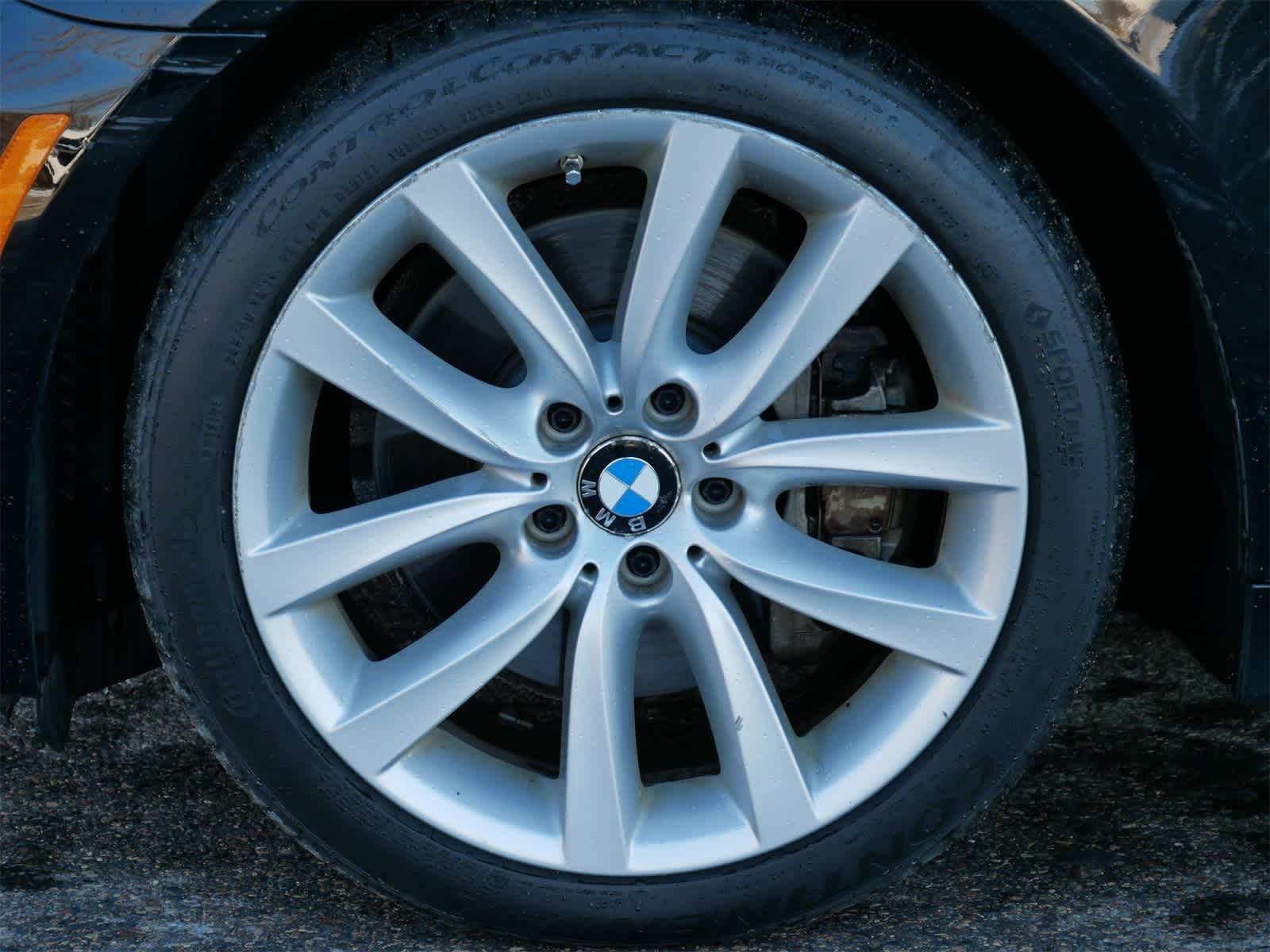 Thumbnail: 2012 BMW 5 Series - 7