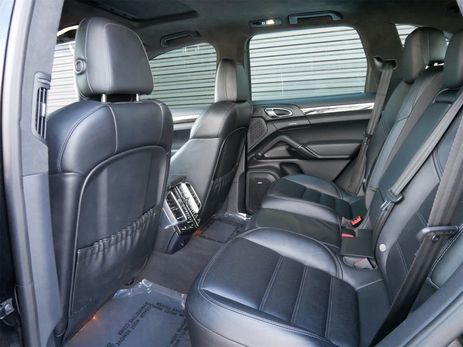 Thumbnail: 2014 Porsche Cayenne - 11