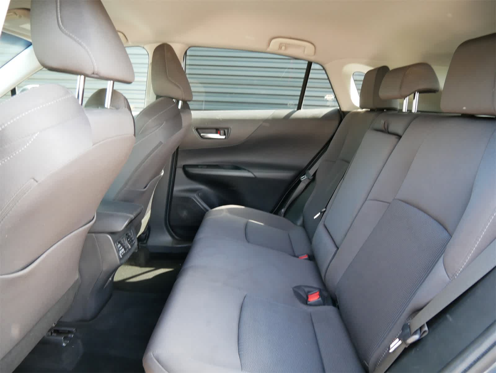 Thumbnail: 2021 Toyota Venza - 6