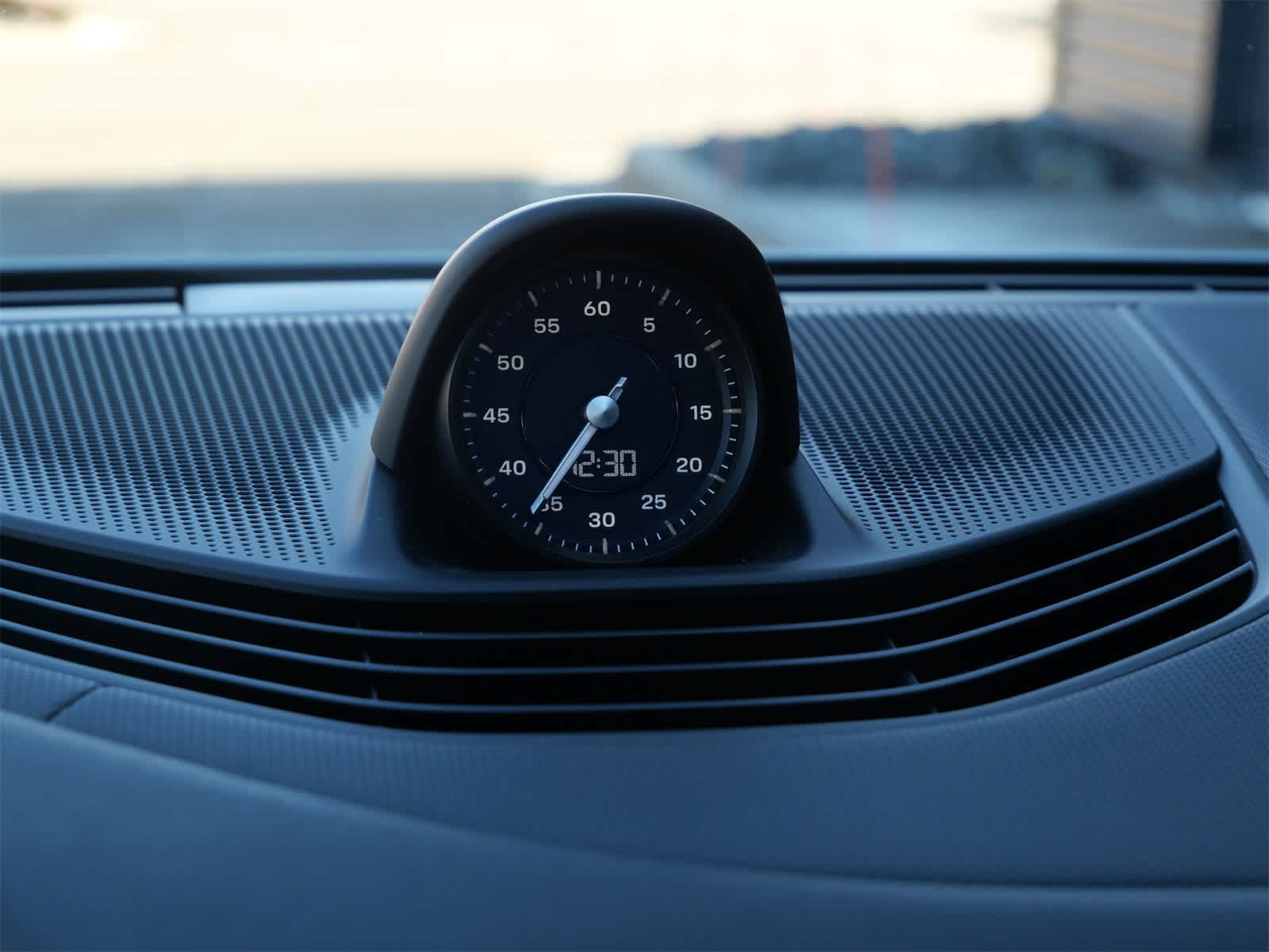 Thumbnail: 2024 Porsche Taycan - 22