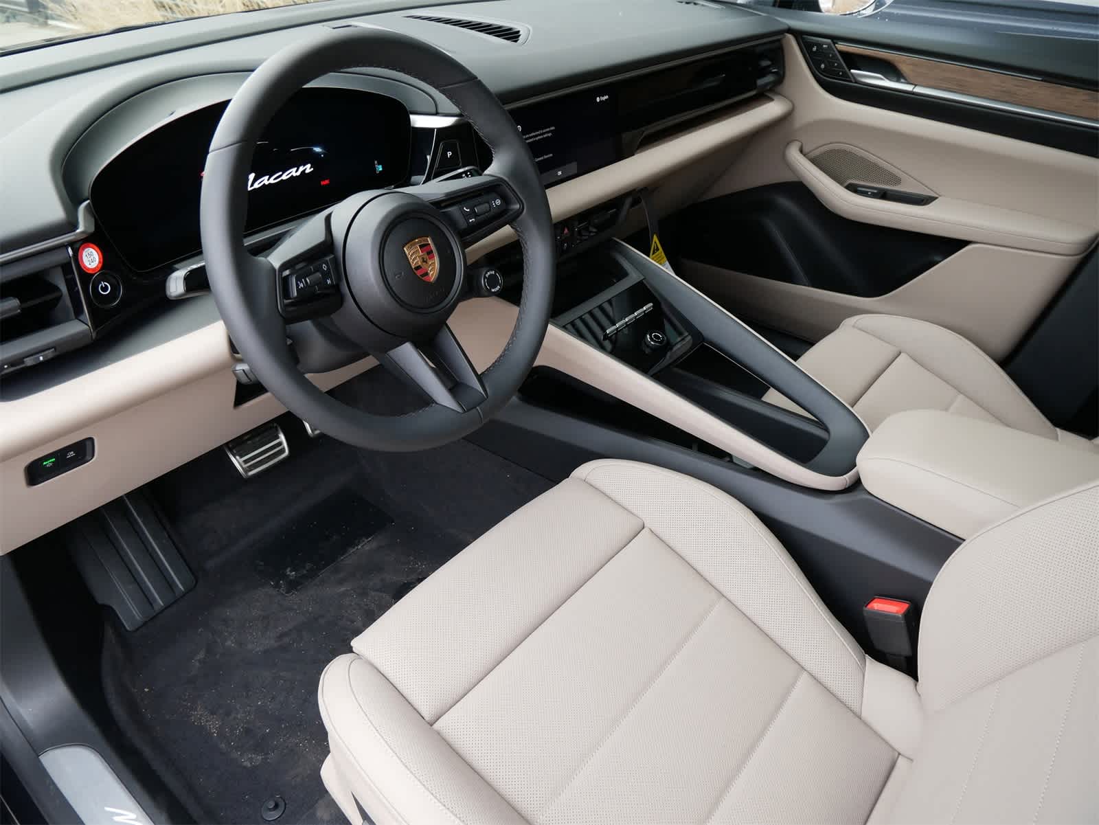 Thumbnail: 2025 Porsche Macan - 4