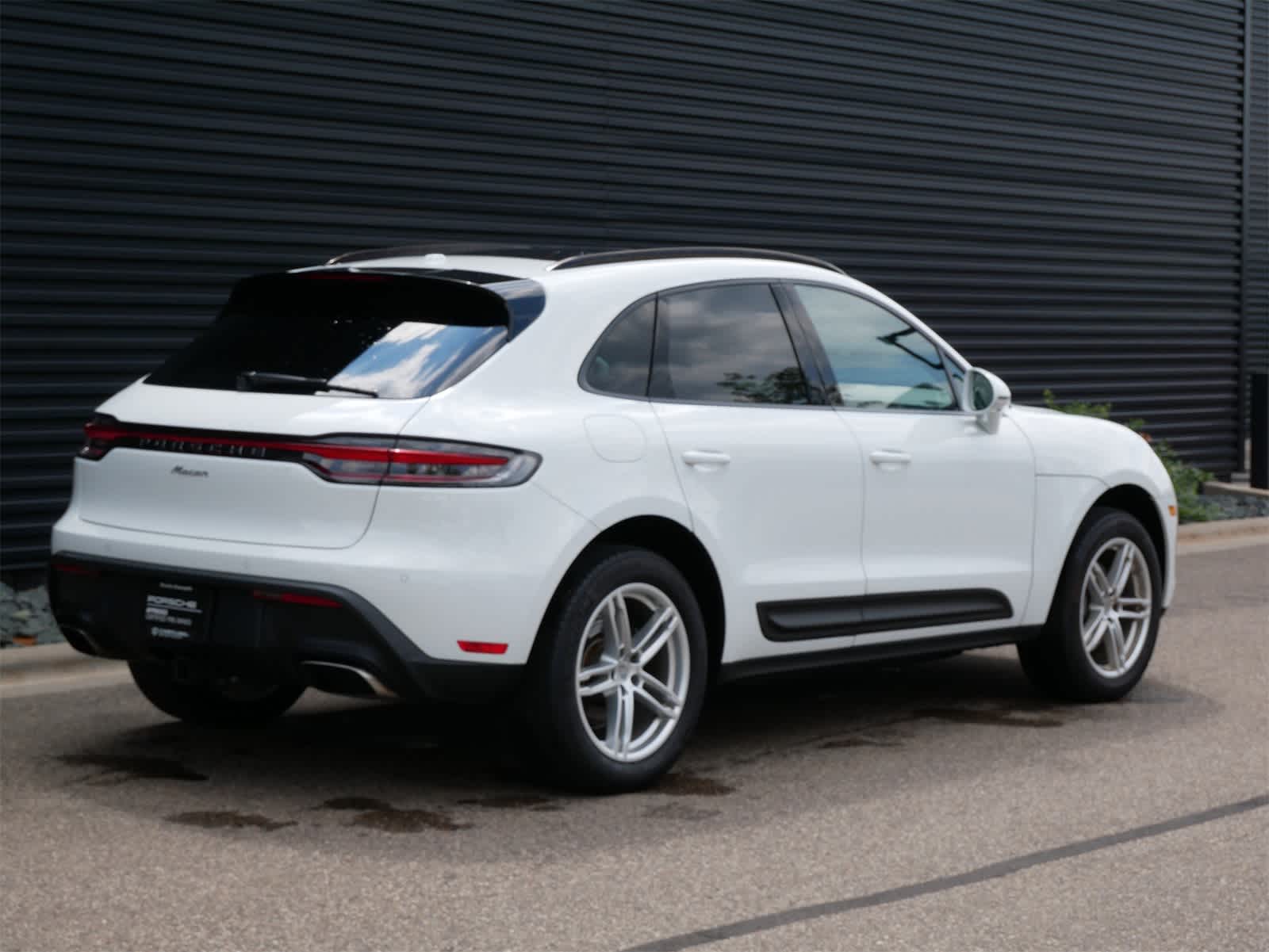 Thumbnail: 2024 Porsche Macan - 23