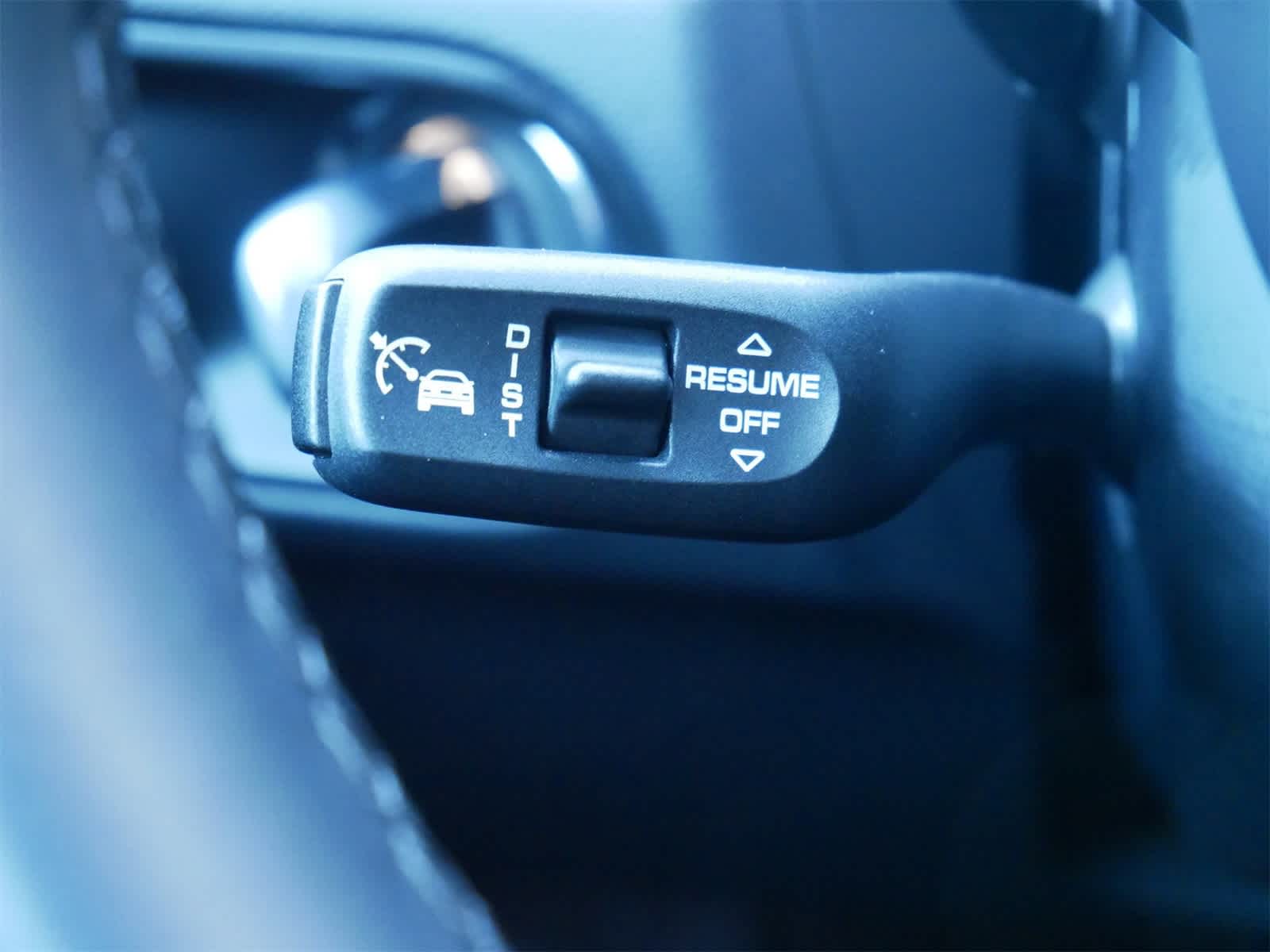 Thumbnail: 2024 Porsche Macan - 16