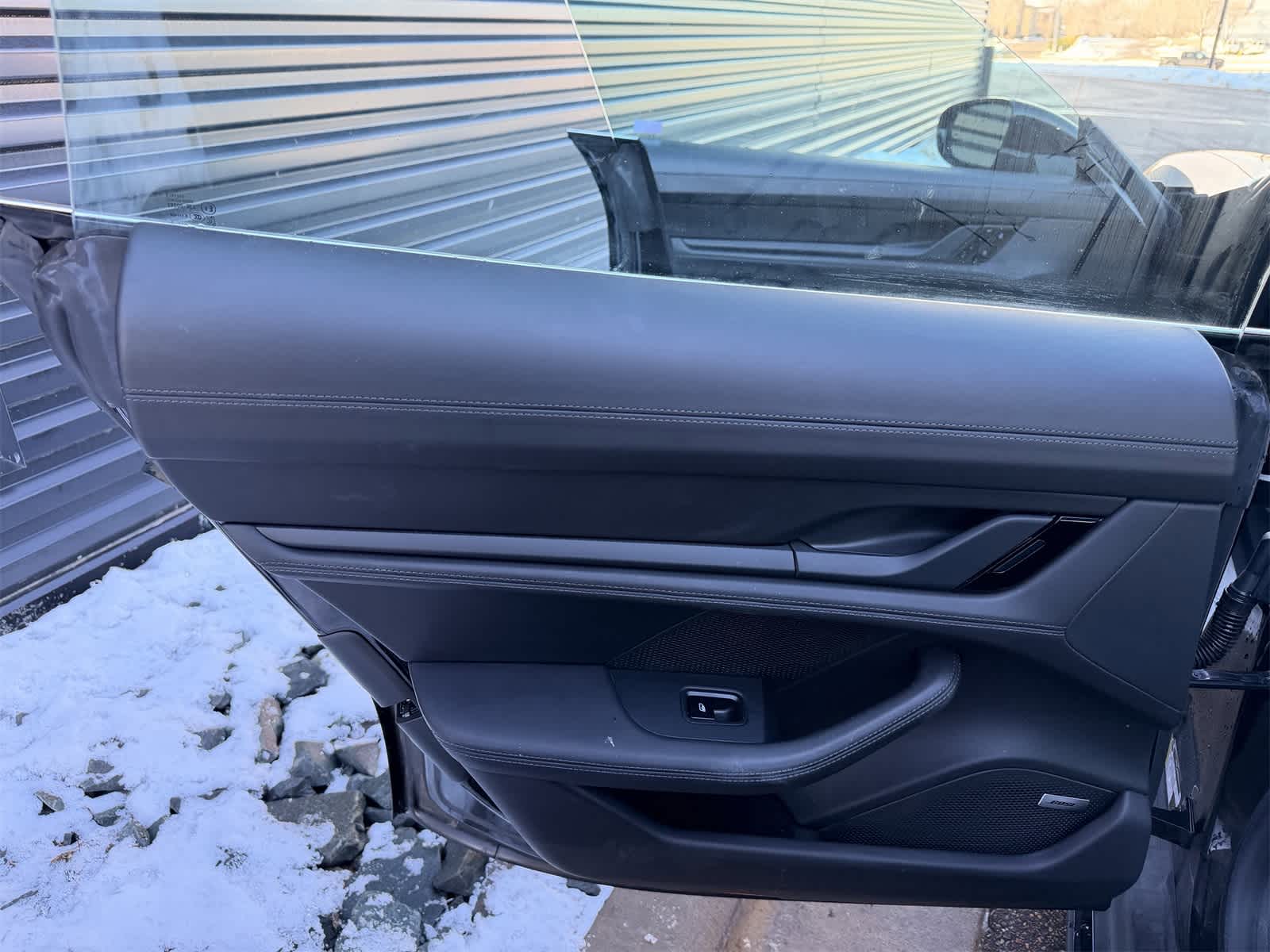 Thumbnail: 2021 Porsche Taycan - 31