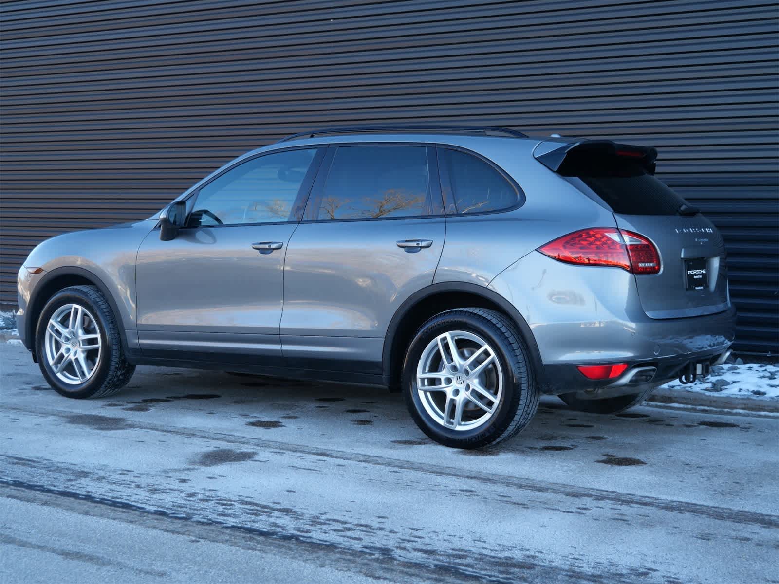 Thumbnail: 2014 Porsche Cayenne - 3