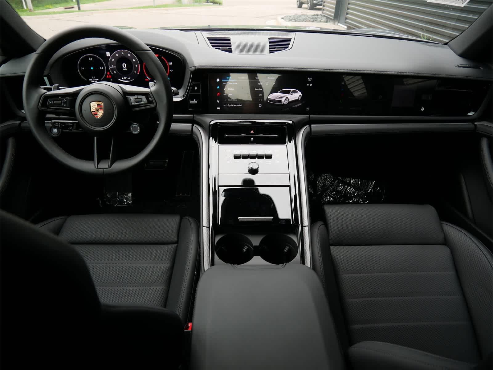 Thumbnail: 2025 Porsche Panamera - 8