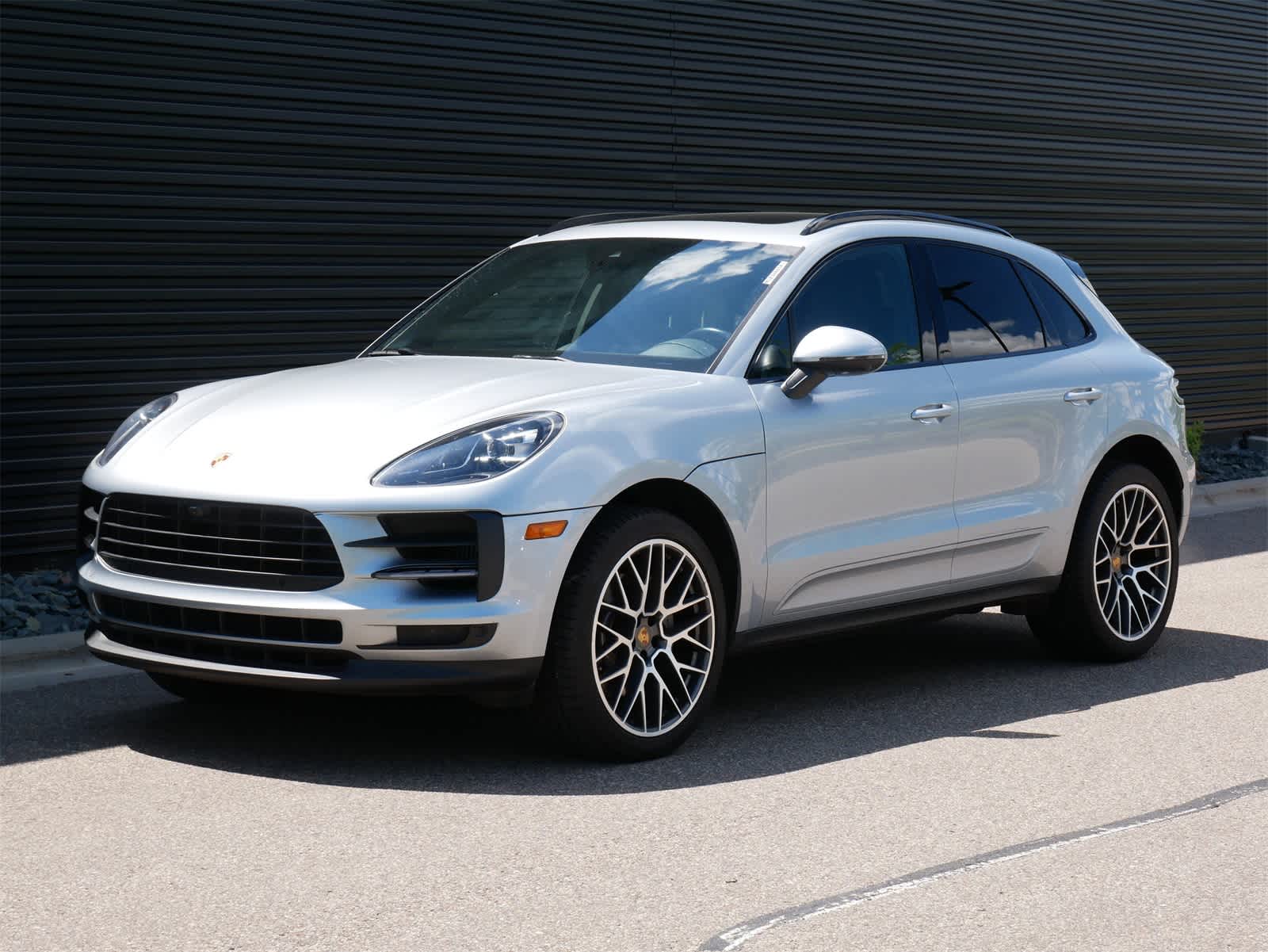 2021 Porsche Macan S -
                  Saint Paul, MN