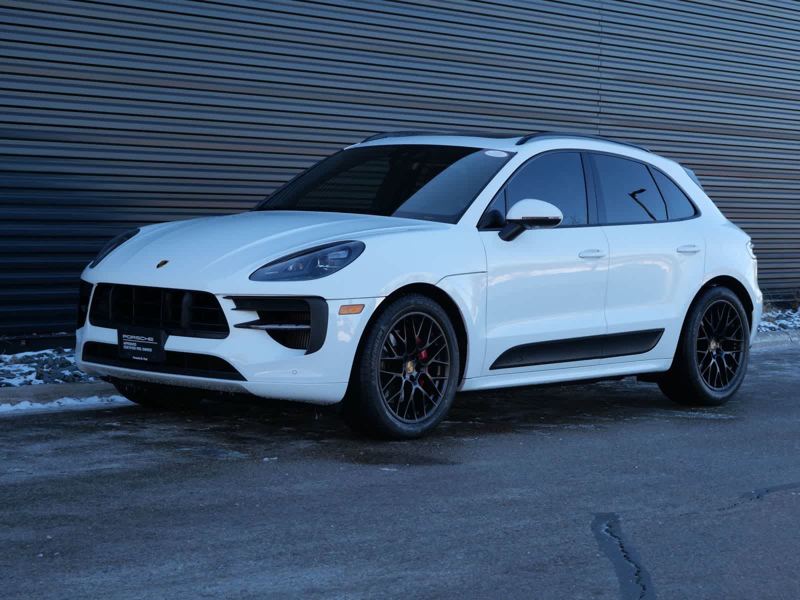 Thumbnail: 2021 Porsche Macan - 1