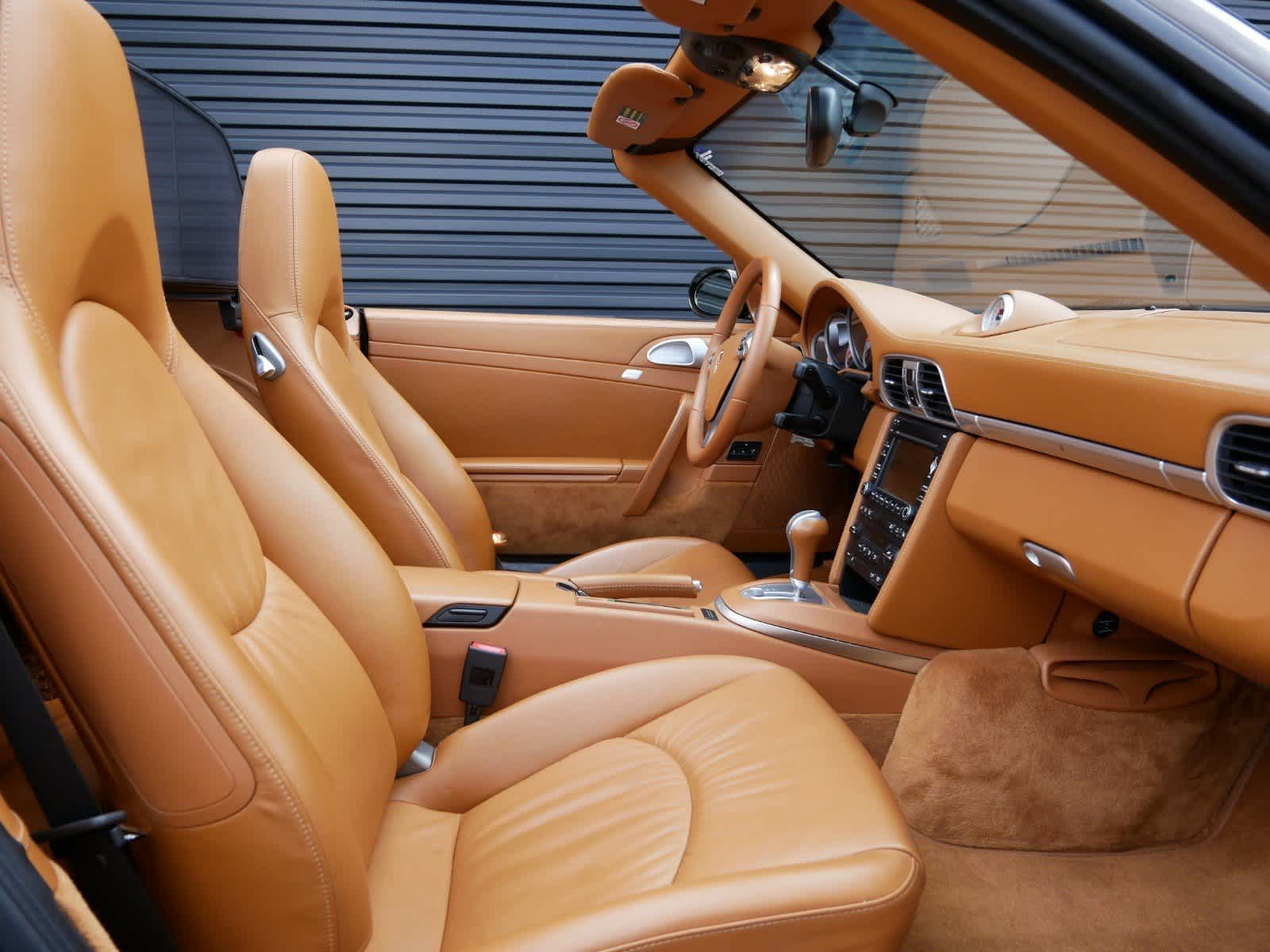 Thumbnail: 2009 Porsche 911 - 25