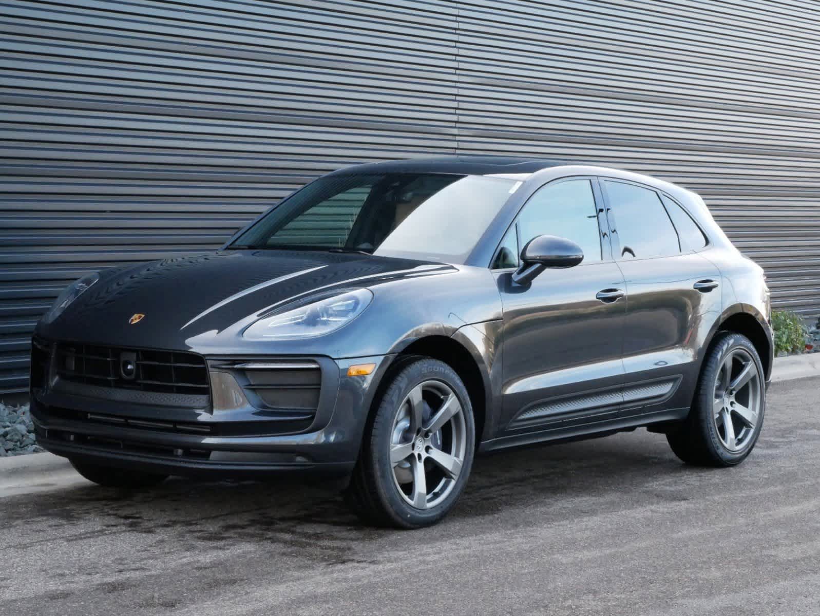 Thumbnail: 2025 Porsche Macan - 1