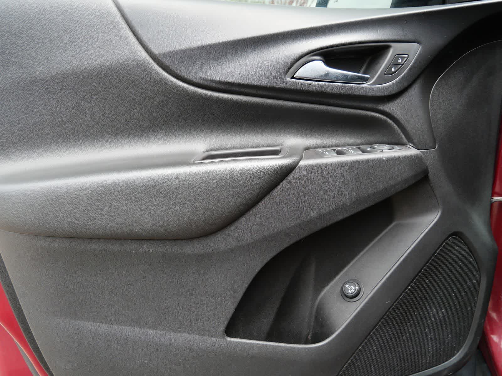 Thumbnail: 2021 Chevrolet Equinox - 10