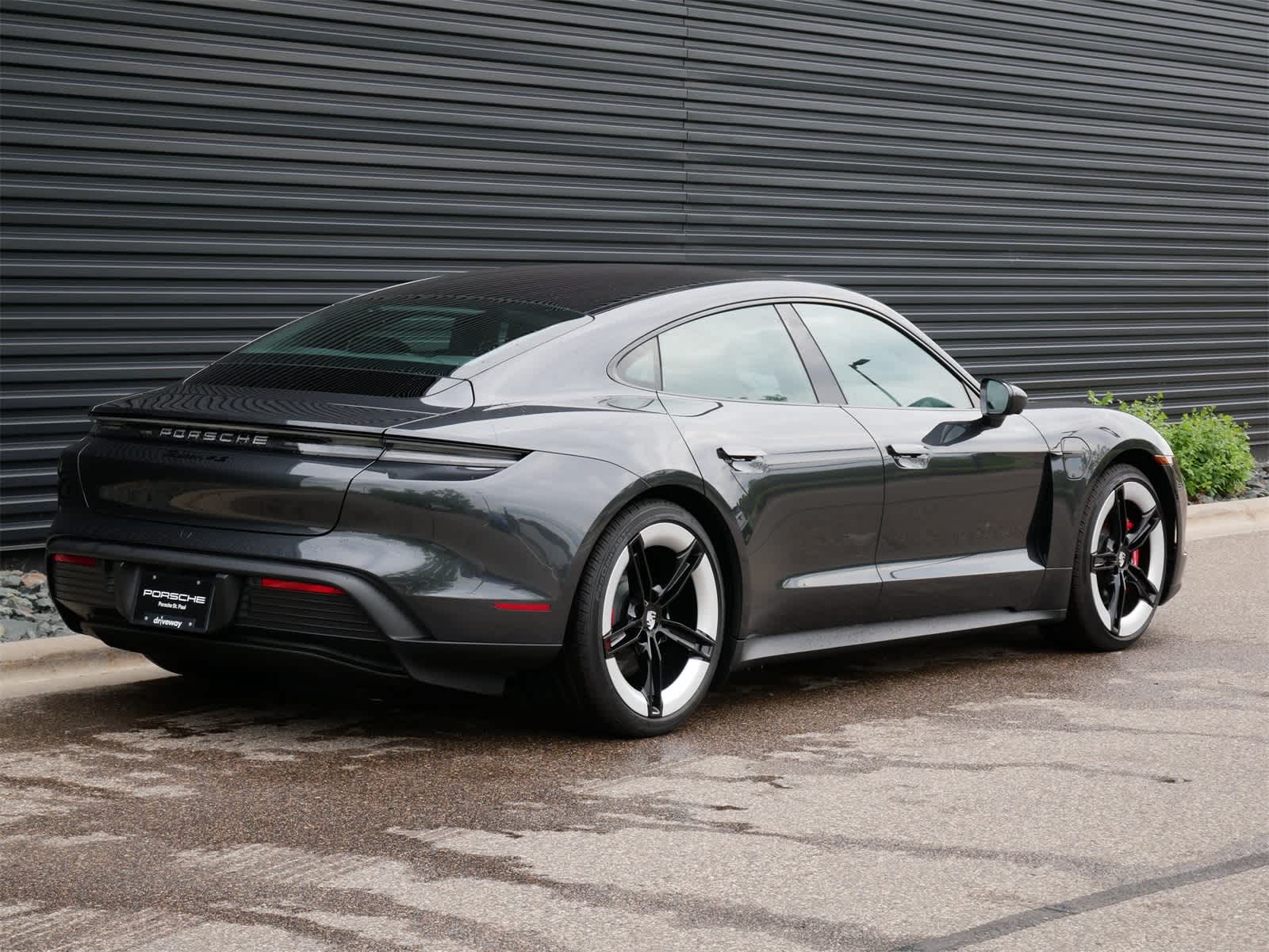 Thumbnail: 2025 Porsche Taycan - 24
