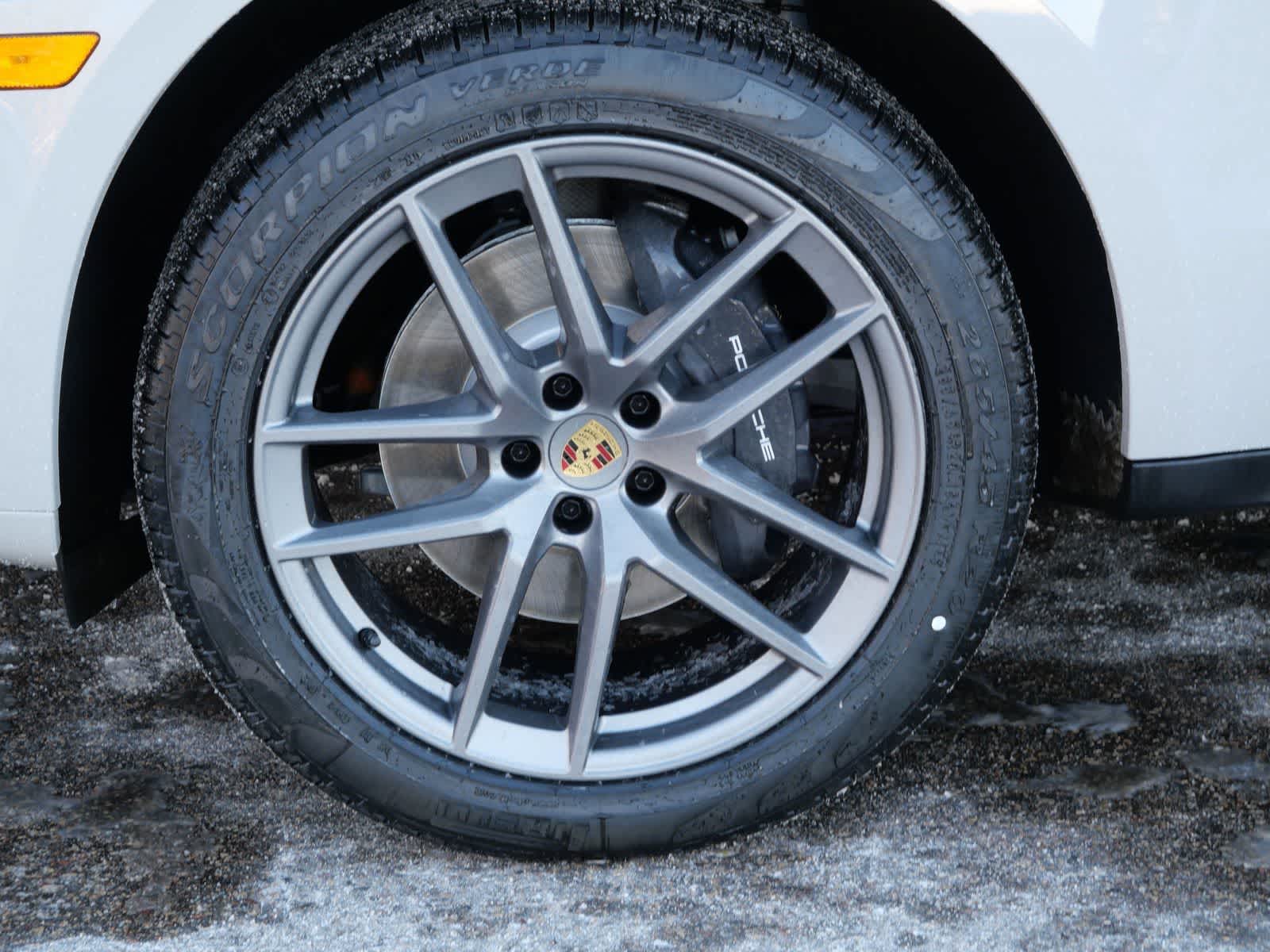 Thumbnail: 2026 Porsche Macan - 7