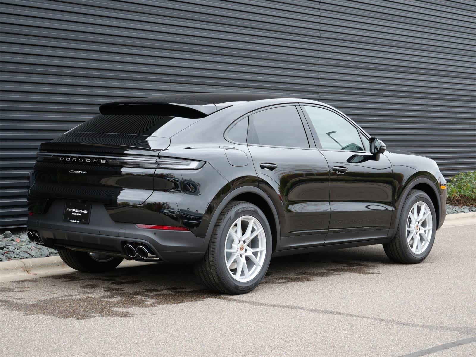 Thumbnail: 2026 Porsche Cayenne - 26