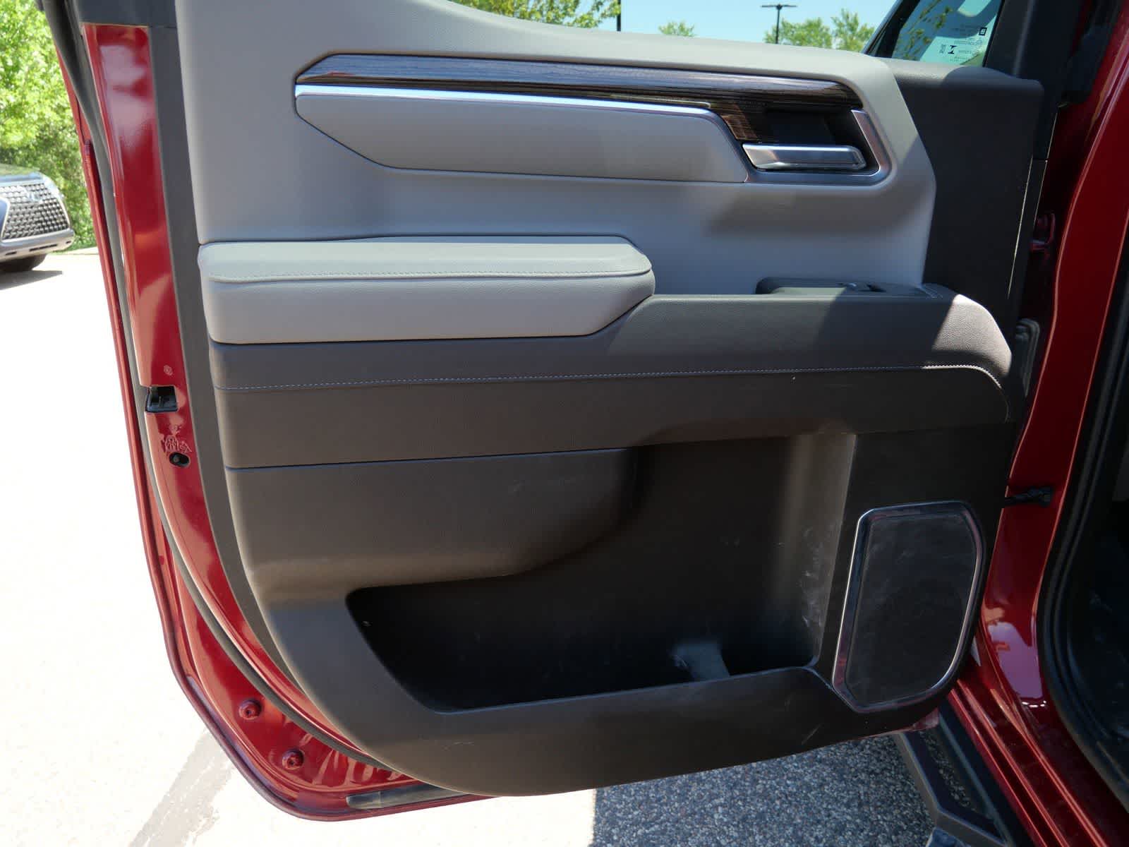 Thumbnail: 2025 Chevrolet Silverado 1500 - 11