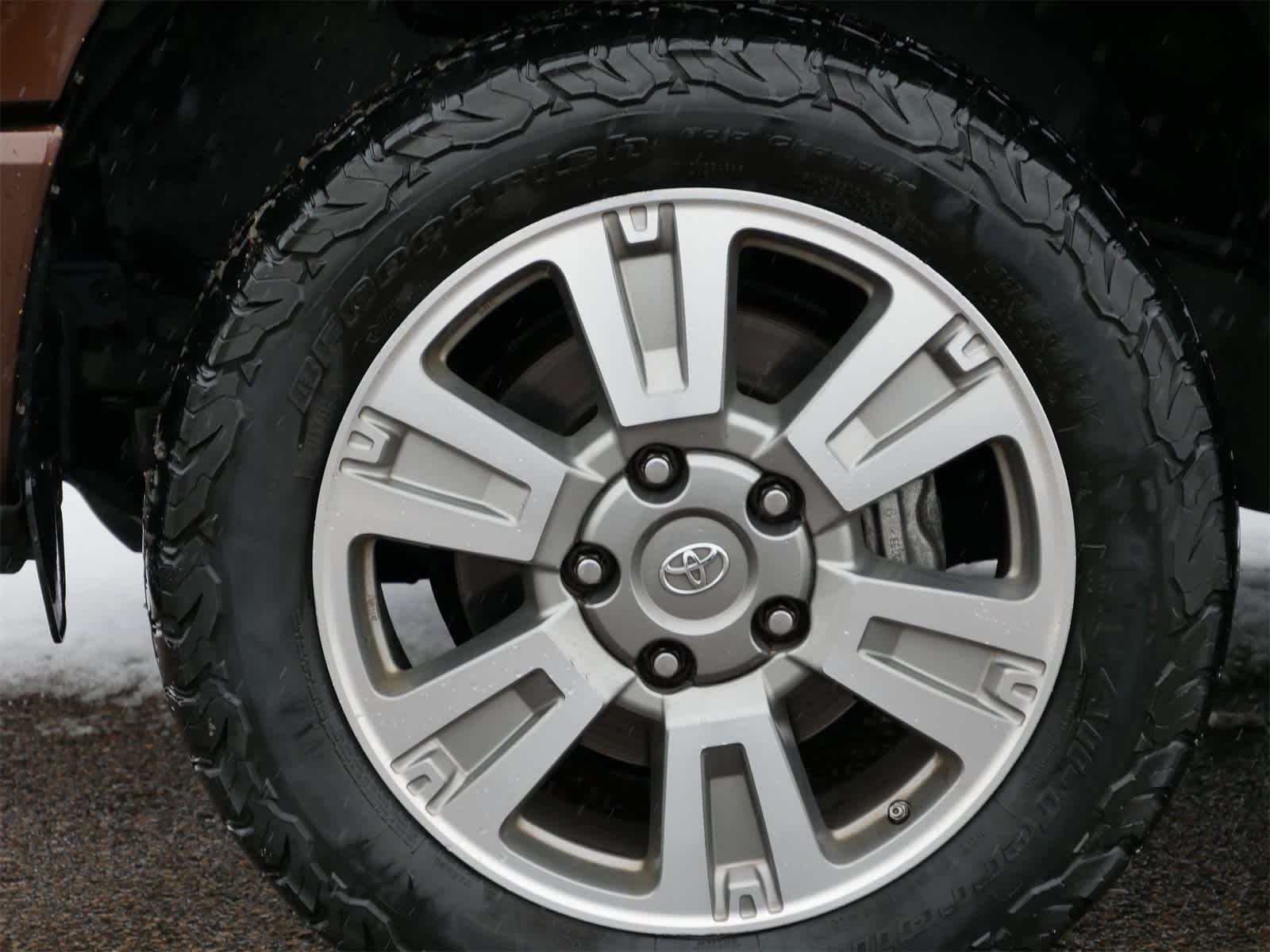 Thumbnail: 2017 Toyota Tundra - 7