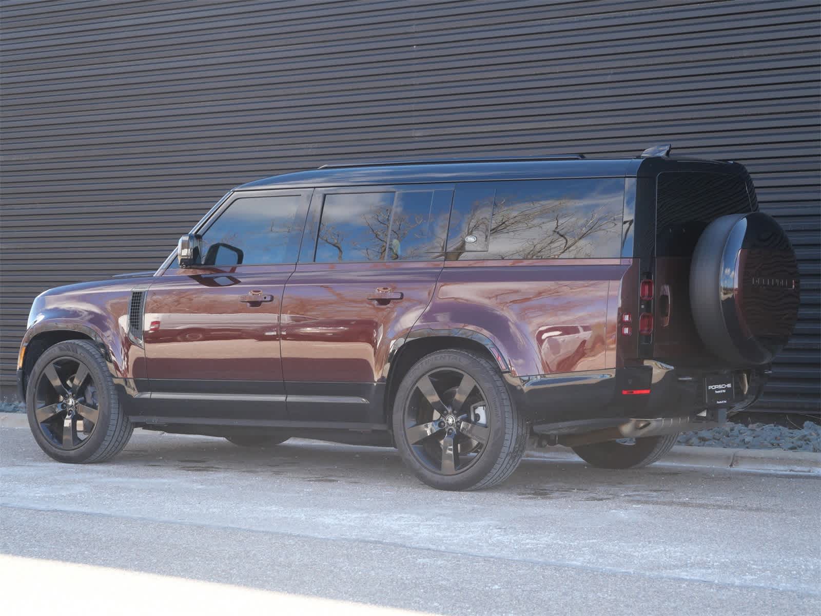 Thumbnail: 2024 Land Rover Defender - 3