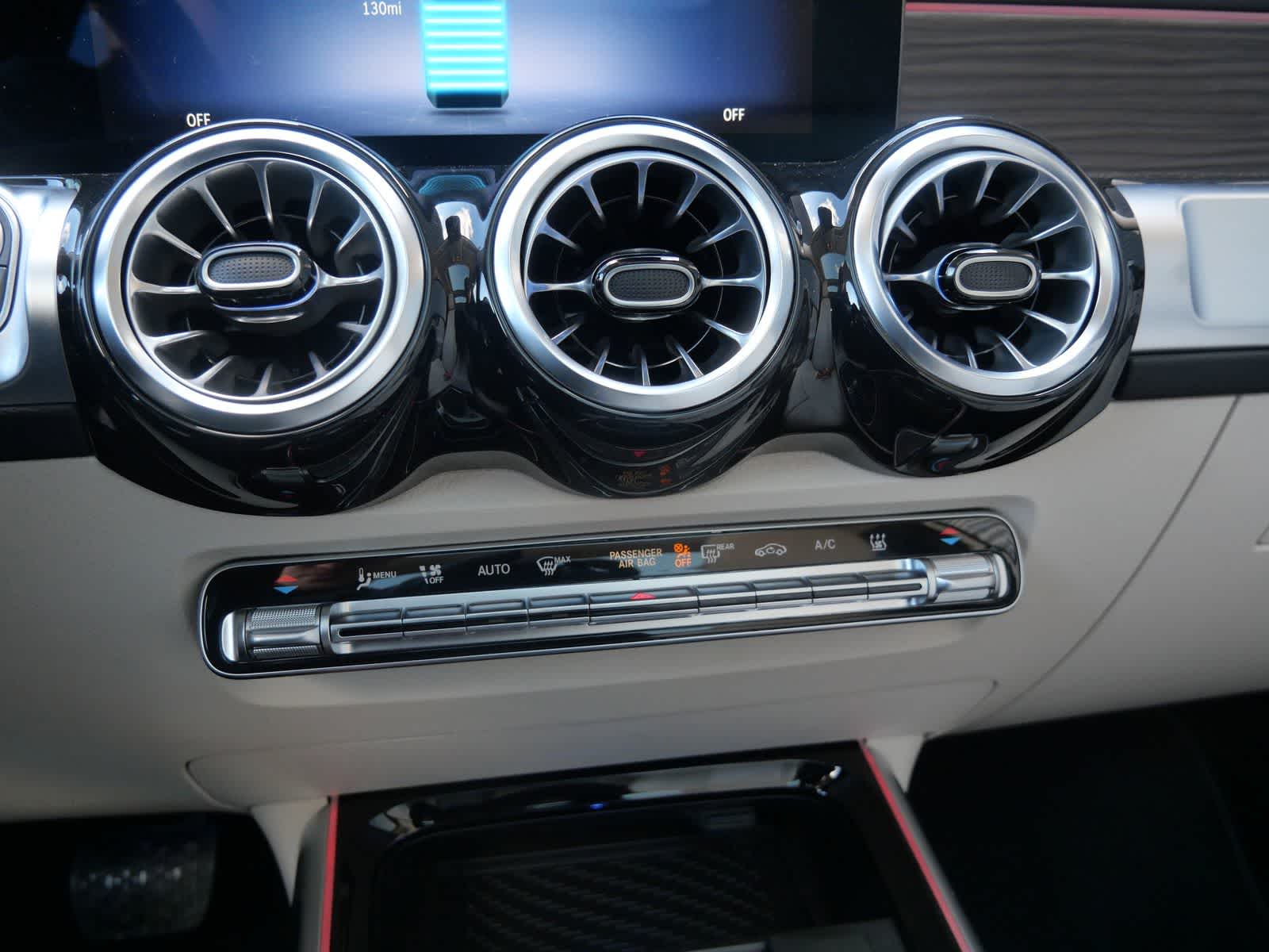 Thumbnail: 2025 Mercedes-Benz EQB - 17