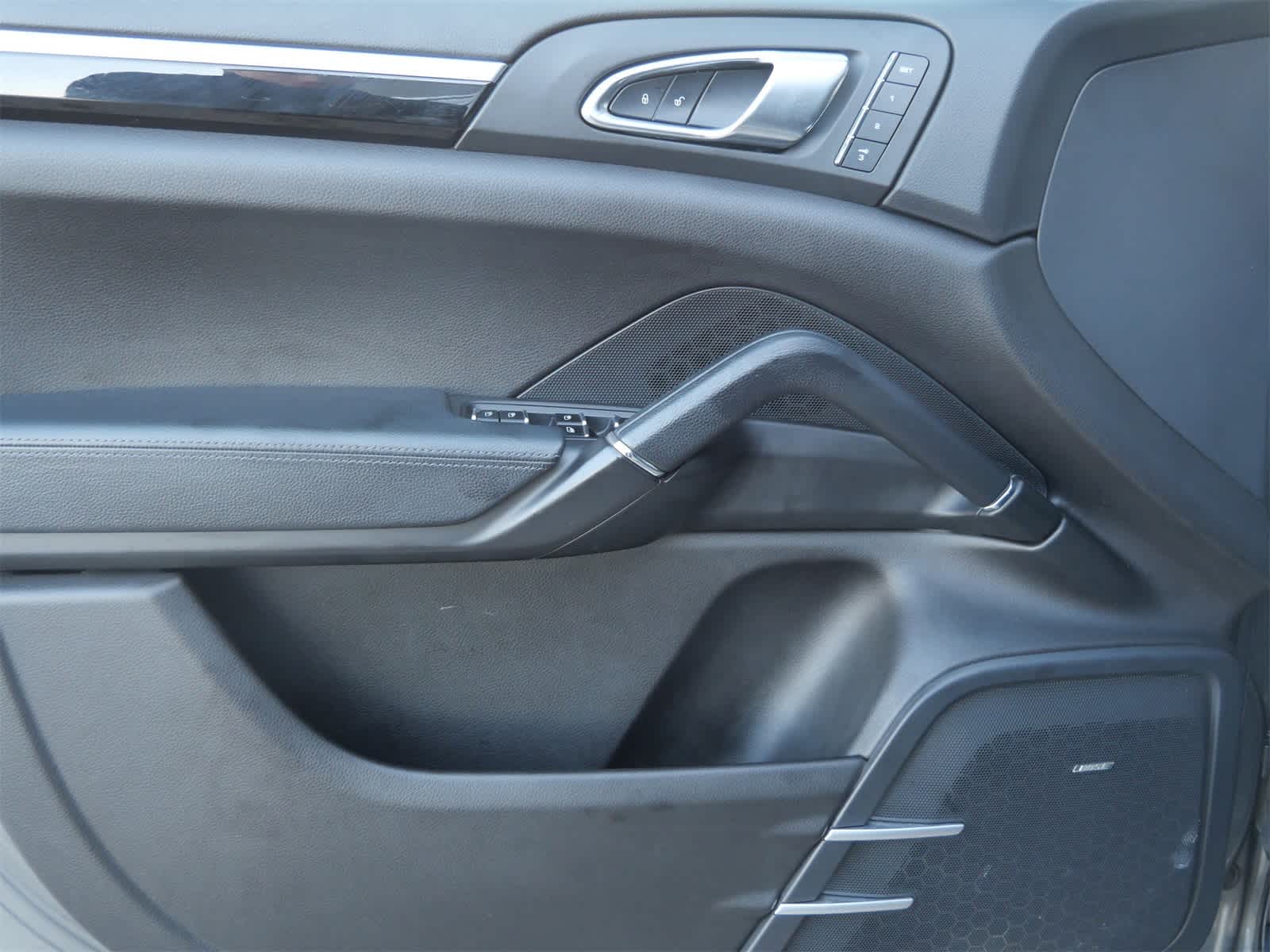 Thumbnail: 2014 Porsche Cayenne - 9