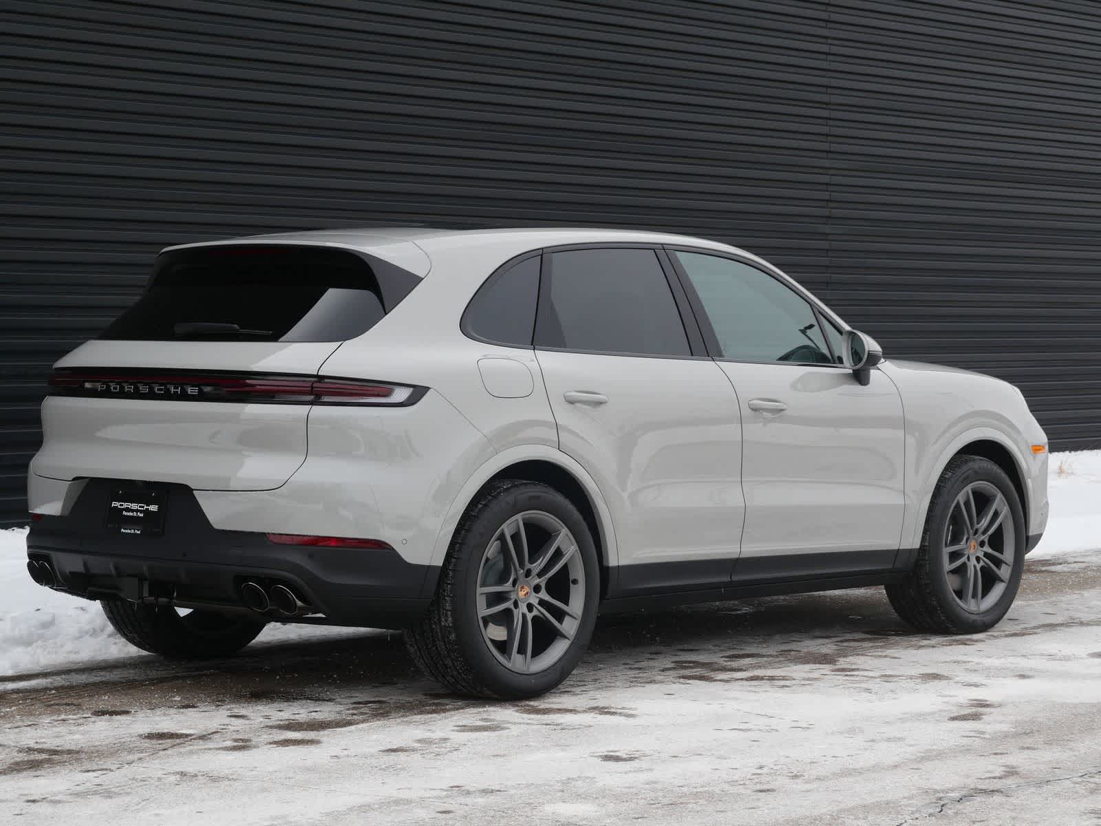 Thumbnail: 2026 Porsche Cayenne - 25