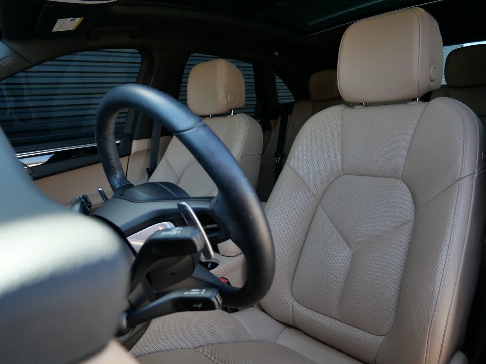 Thumbnail: 2024 Porsche Macan - 5